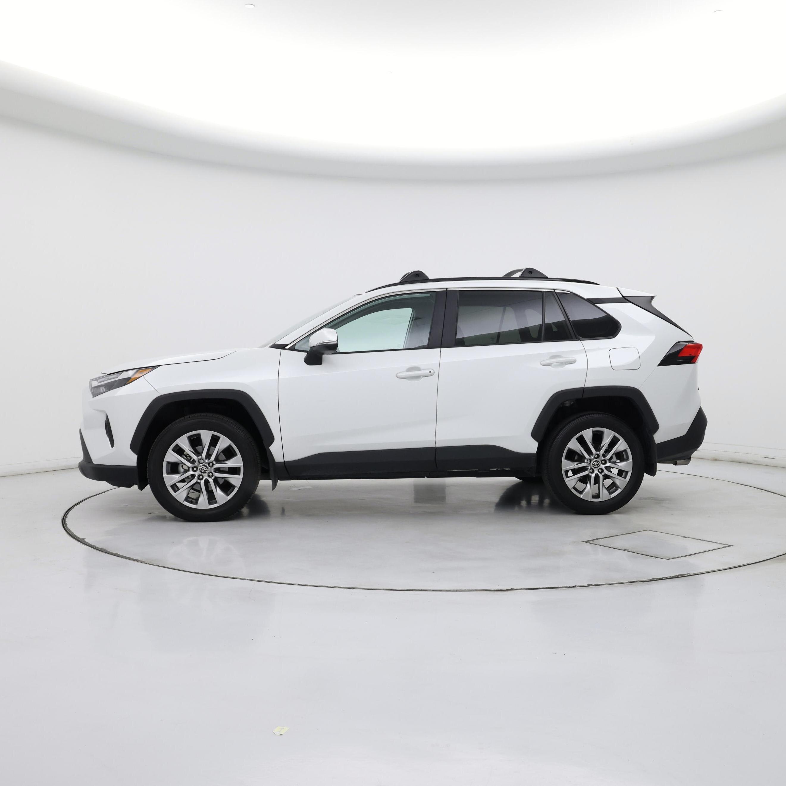 Thumbnail: 2023 Toyota RAV4 - 3