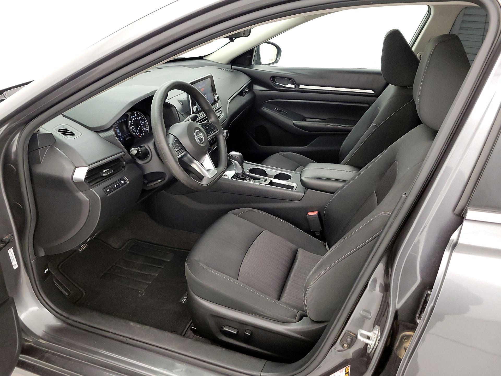 Thumbnail: 2022 Nissan Altima - 11