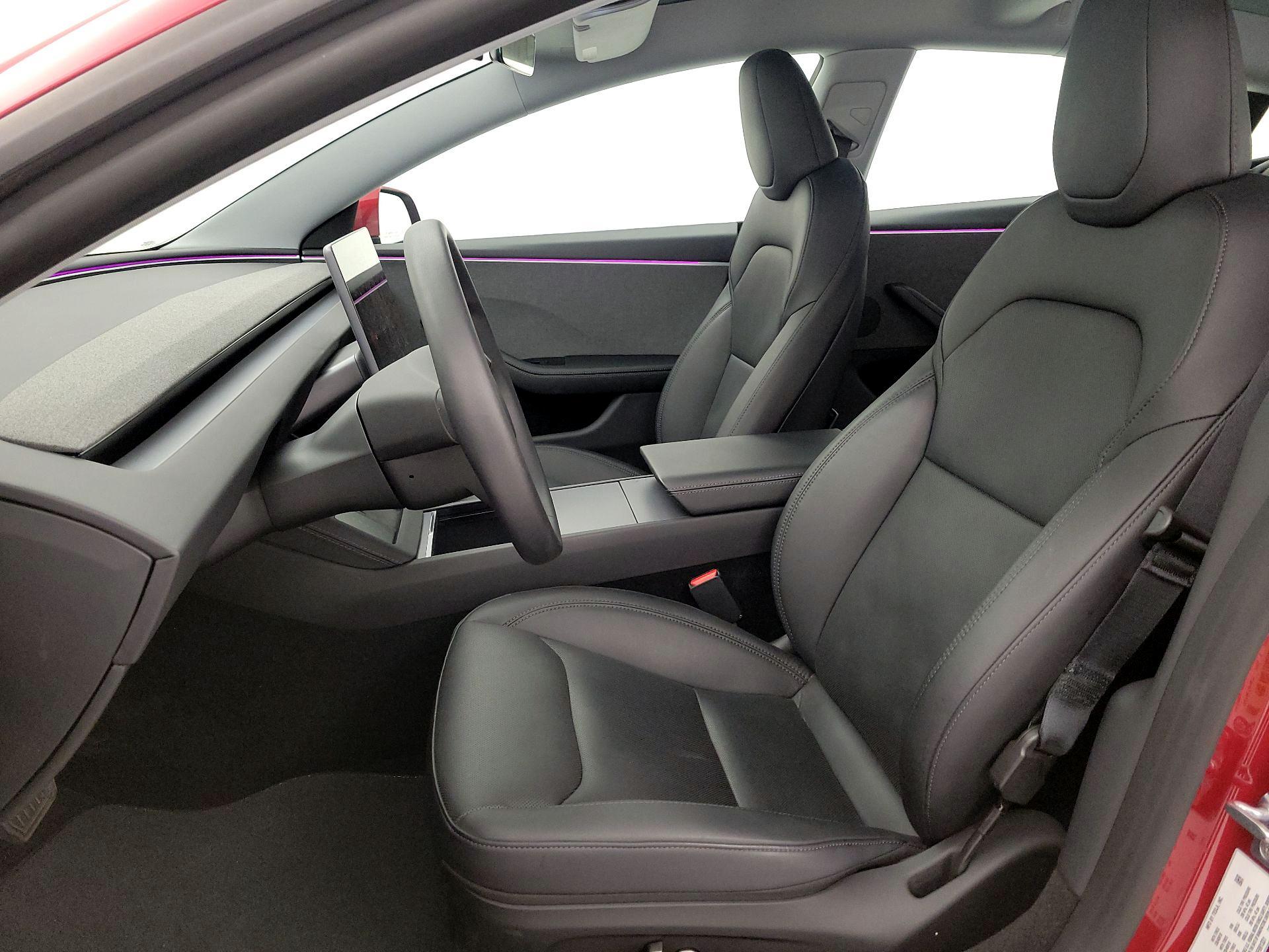 Thumbnail: 2025 Tesla Model 3 - 11