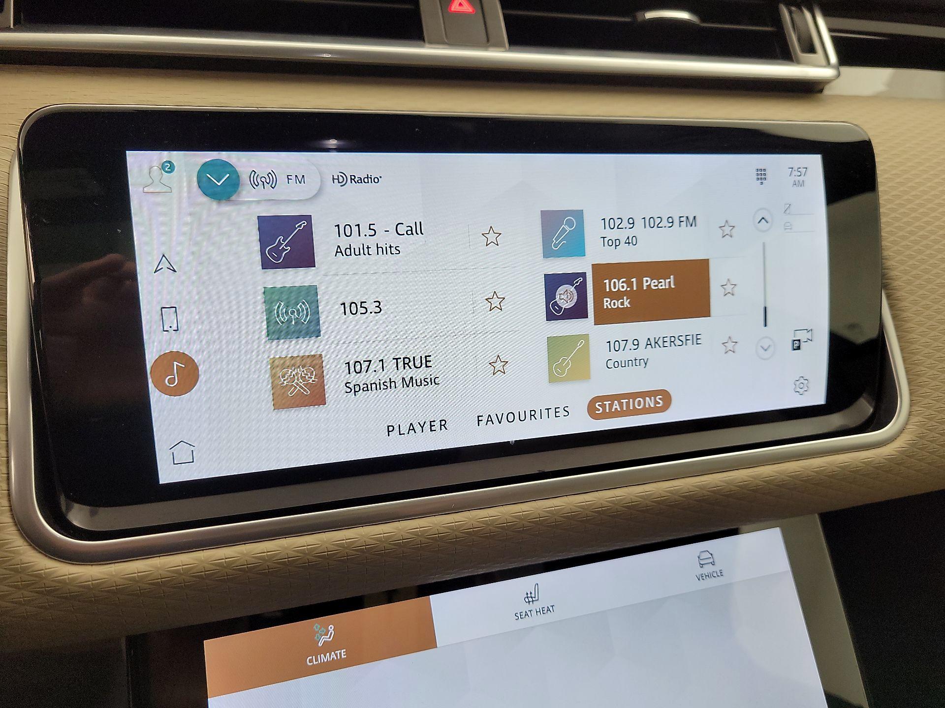 Thumbnail: 2023 Land Rover Range Rover Velar - 16