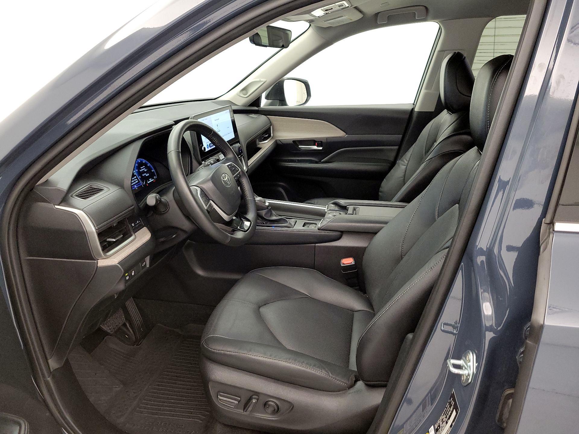 Thumbnail: 2024 Toyota Grand Highlander - 11