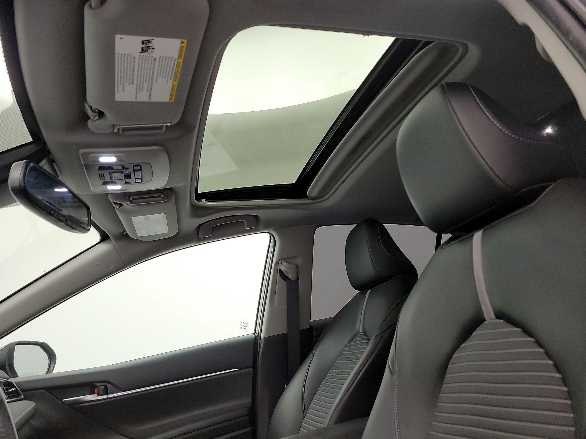 Thumbnail: 2022 Toyota Camry - 19