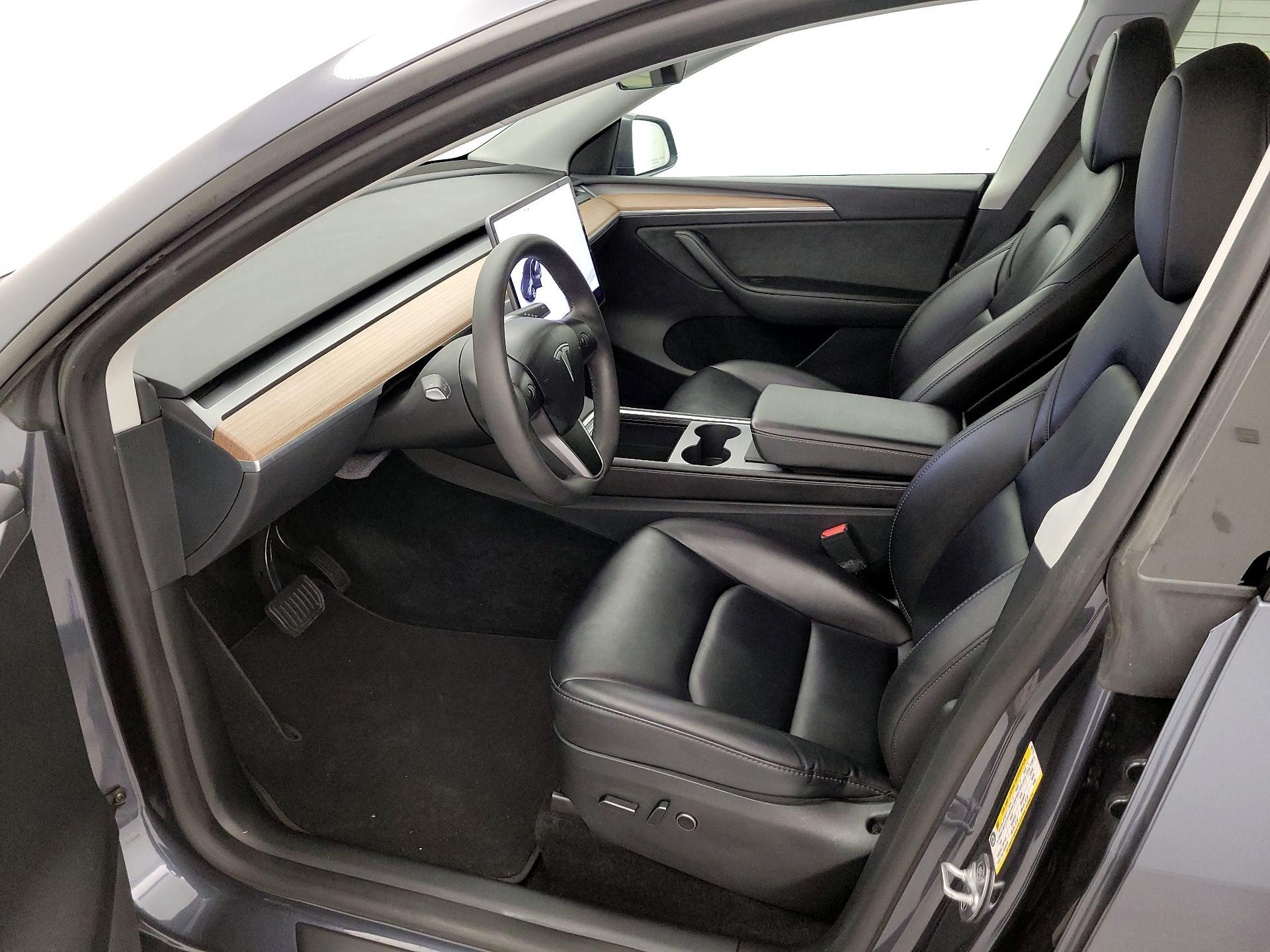 Thumbnail: 2023 Tesla Model Y - 11