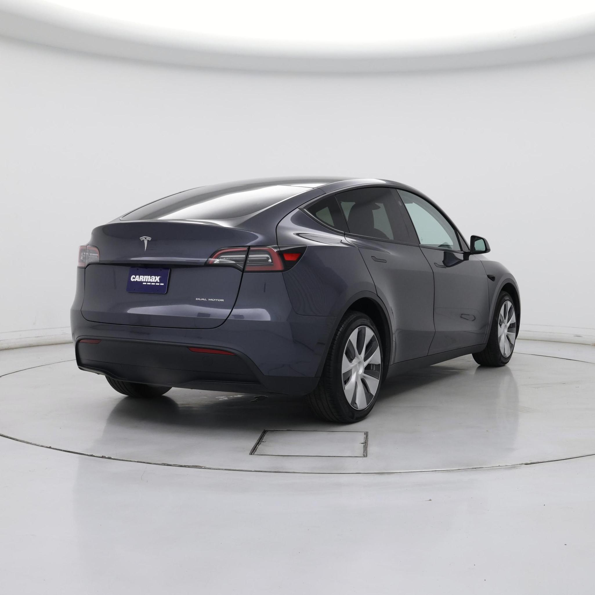 Thumbnail: 2023 Tesla Model Y - 8