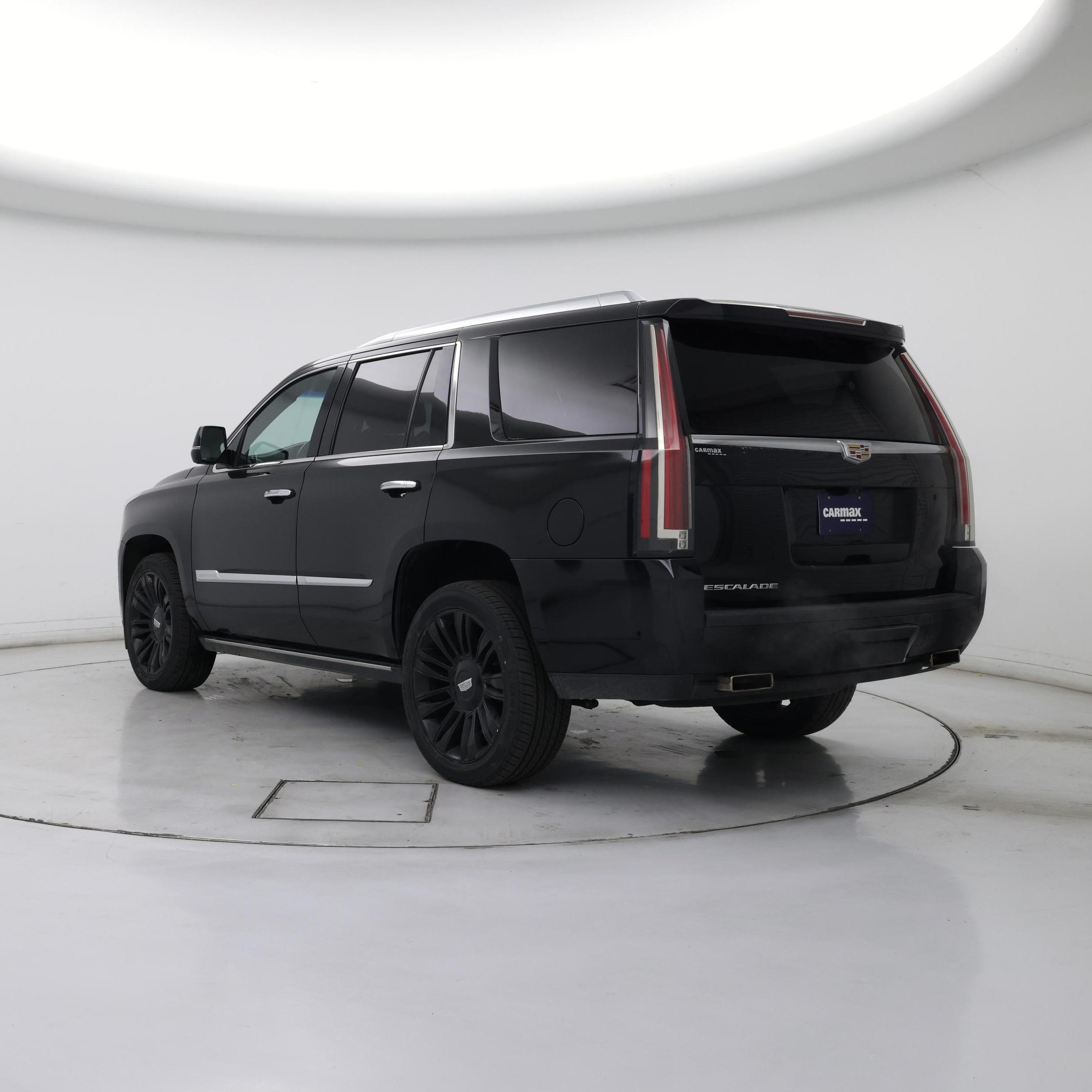 Thumbnail: 2019 Cadillac Escalade - 2