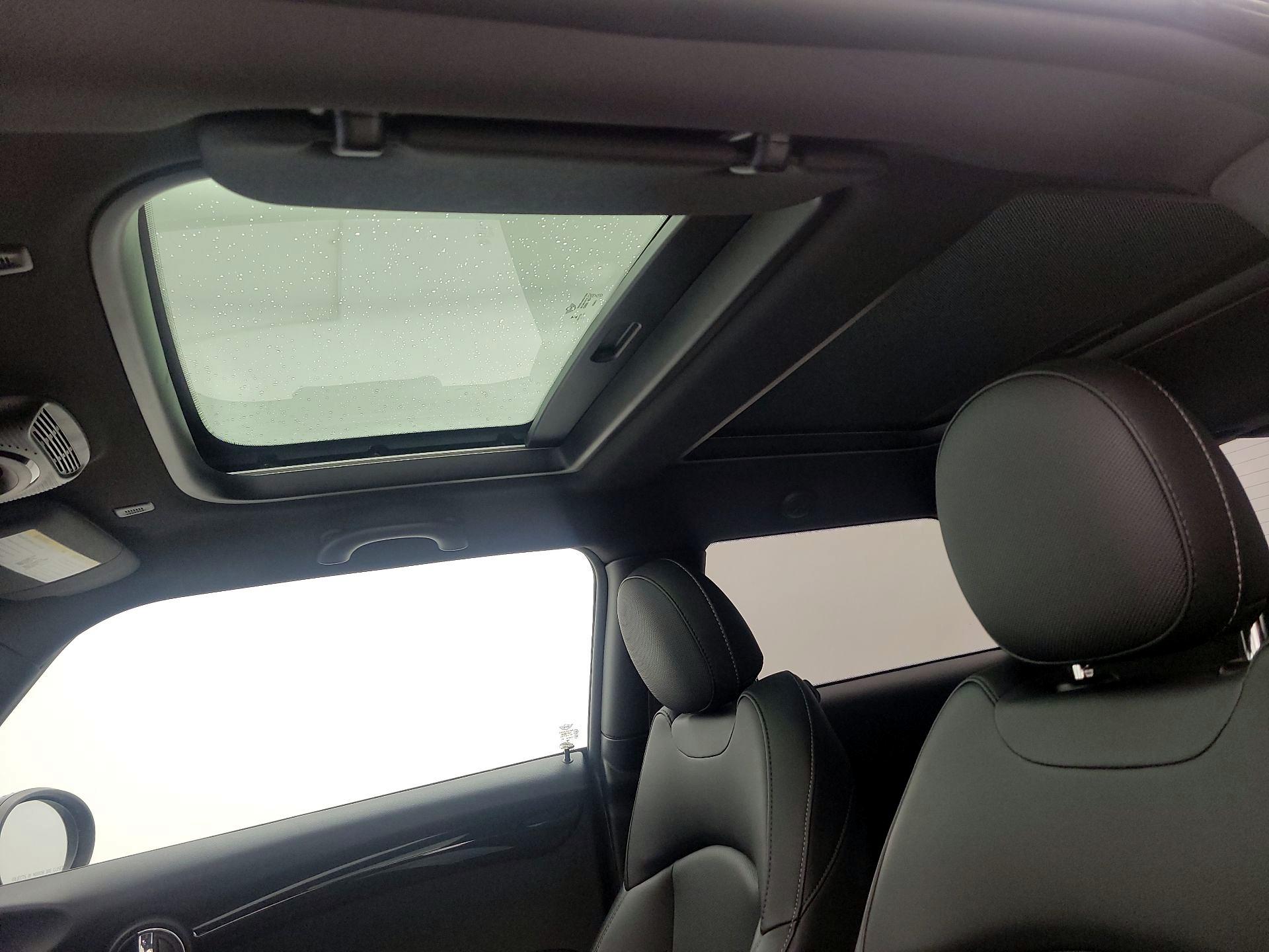 Thumbnail: 2019 MINI Cooper Hardtop - 19