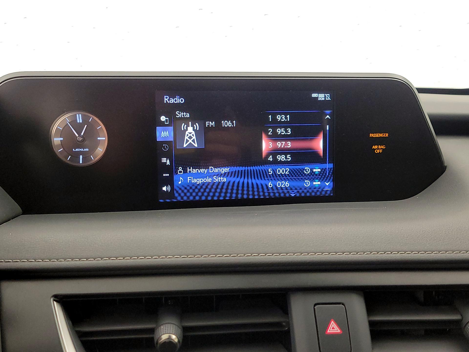 Thumbnail: 2021 Lexus UX - 15