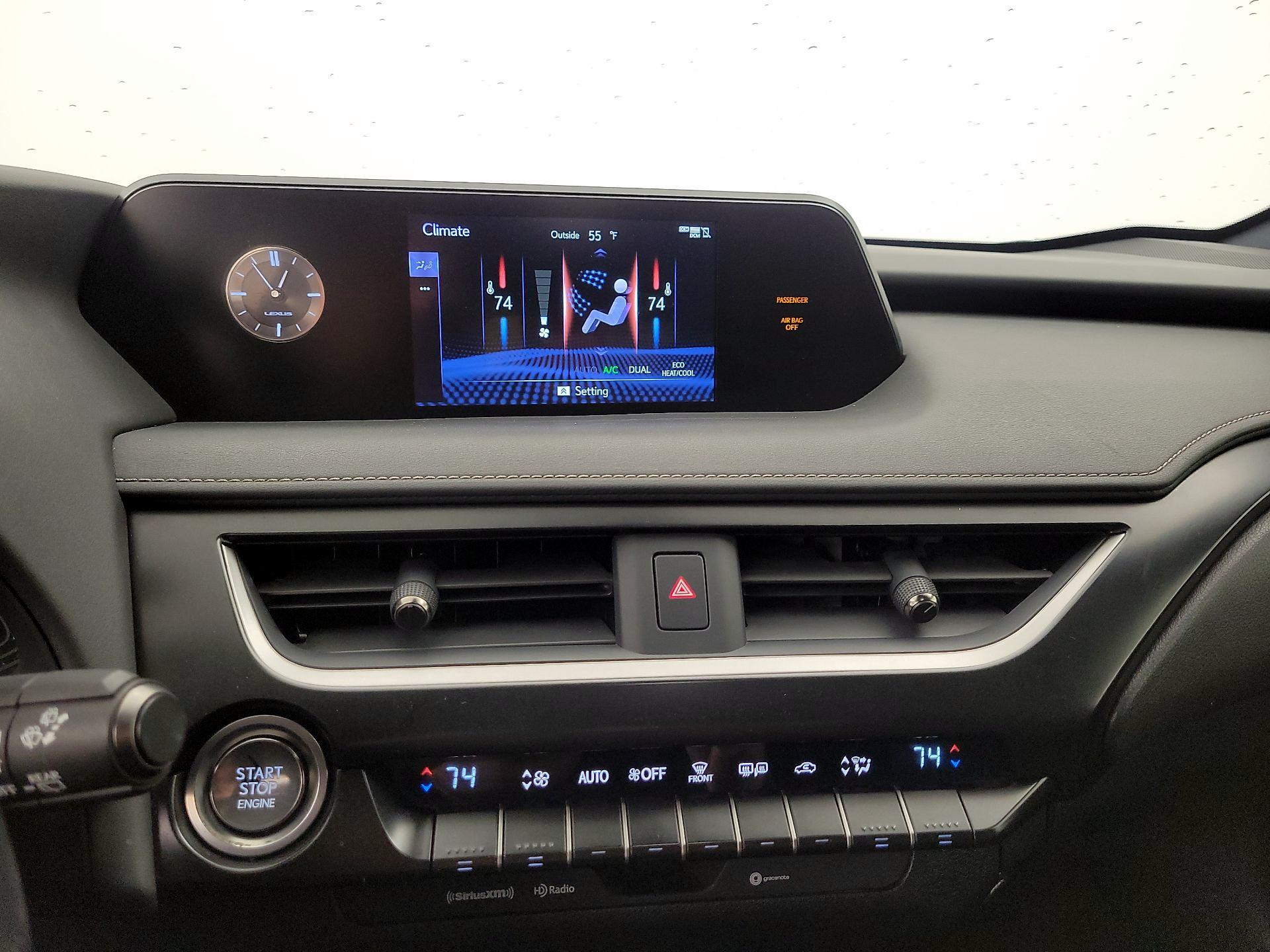 Thumbnail: 2021 Lexus UX - 16