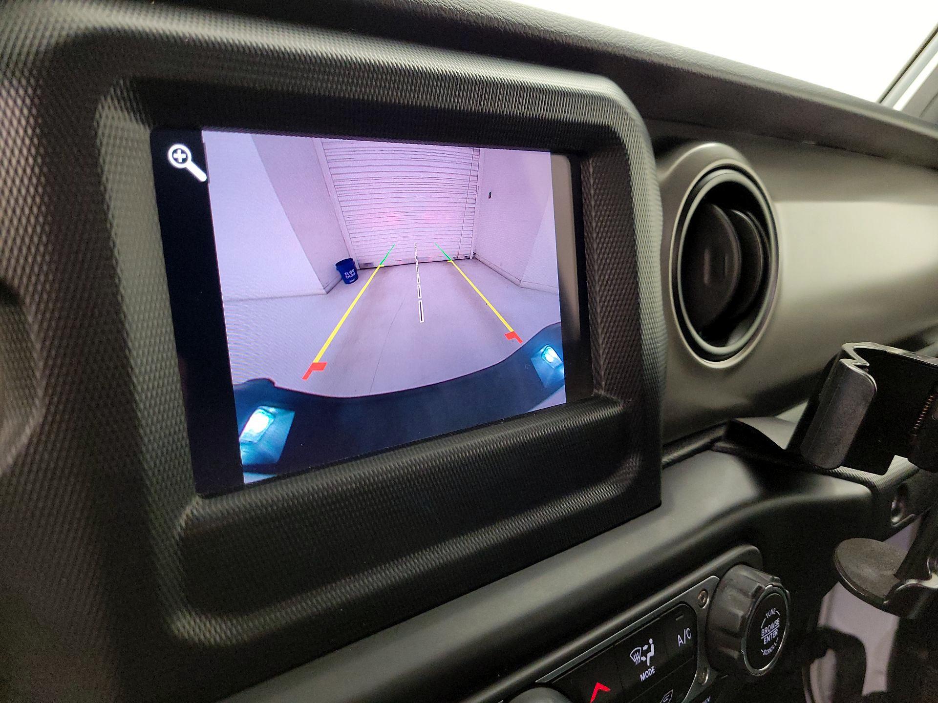 Thumbnail: 2021 Jeep Gladiator - 14