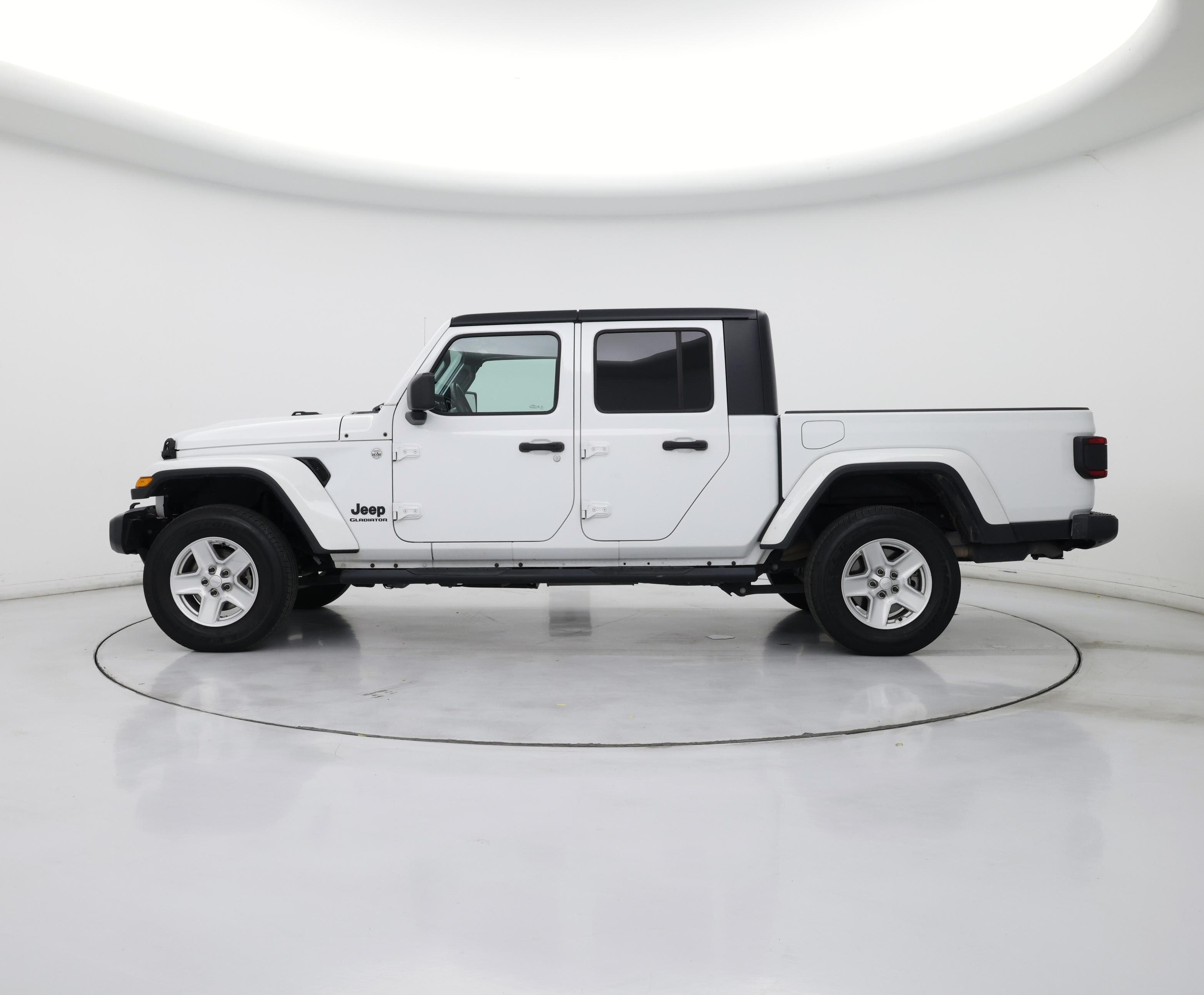 Thumbnail: 2021 Jeep Gladiator - 3
