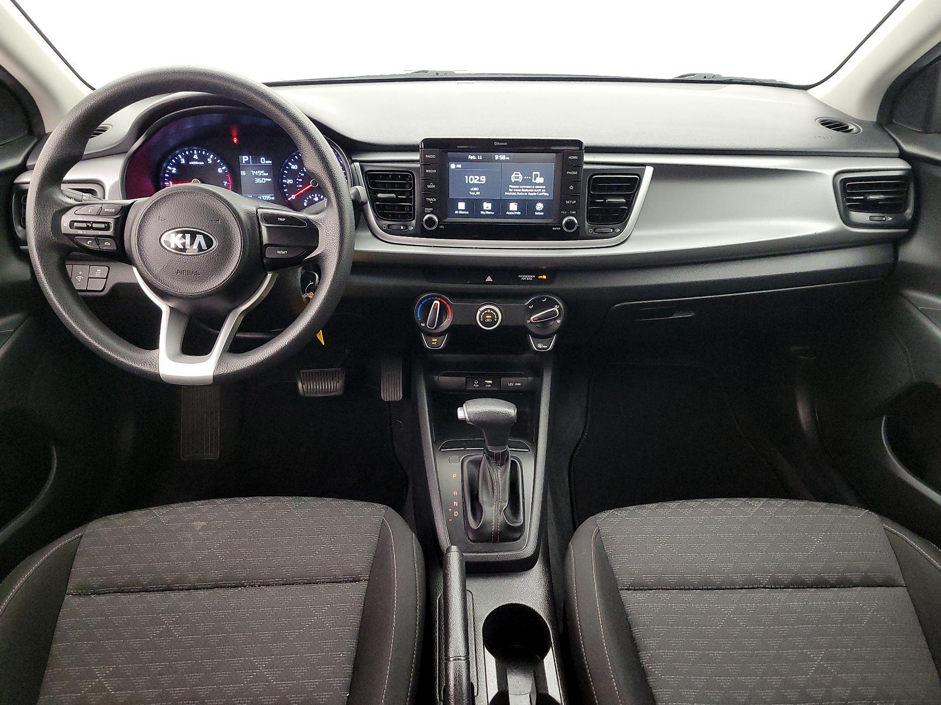 Thumbnail: 2020 Kia Rio - 9