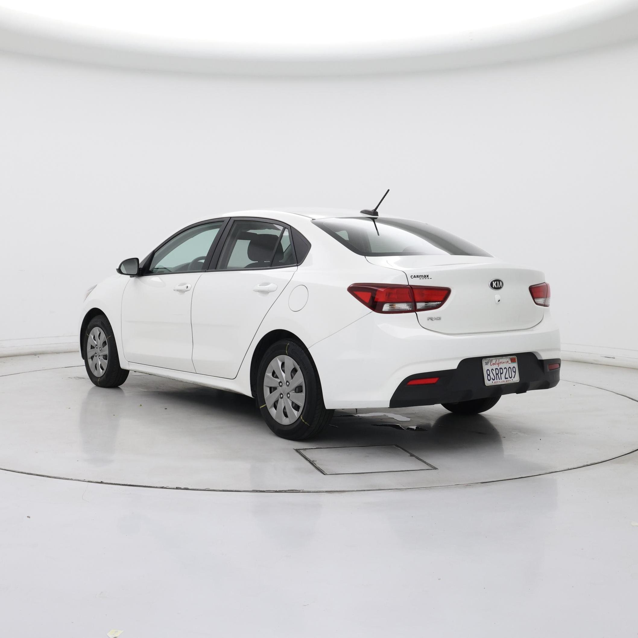 Thumbnail: 2020 Kia Rio - 2