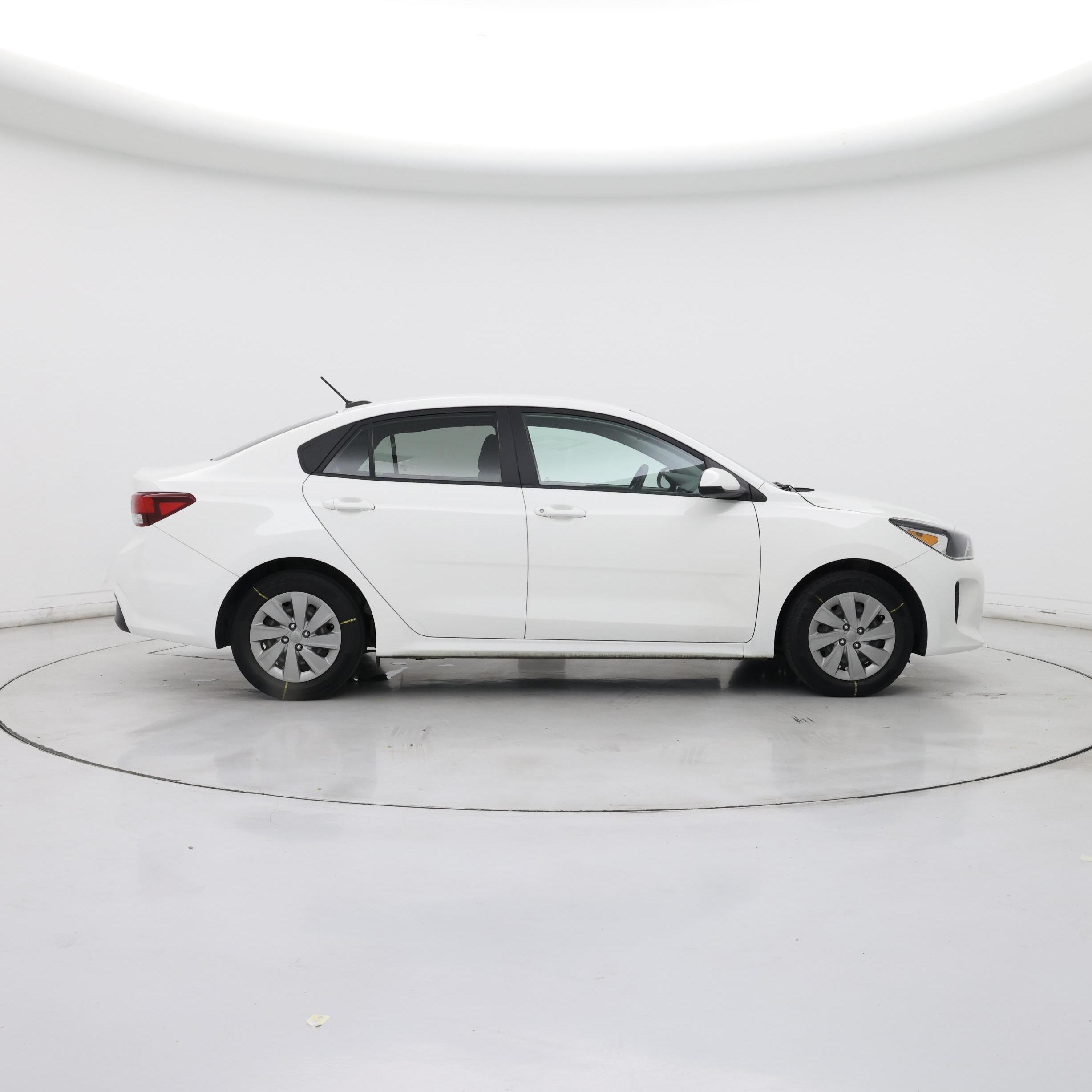 Thumbnail: 2020 Kia Rio - 7