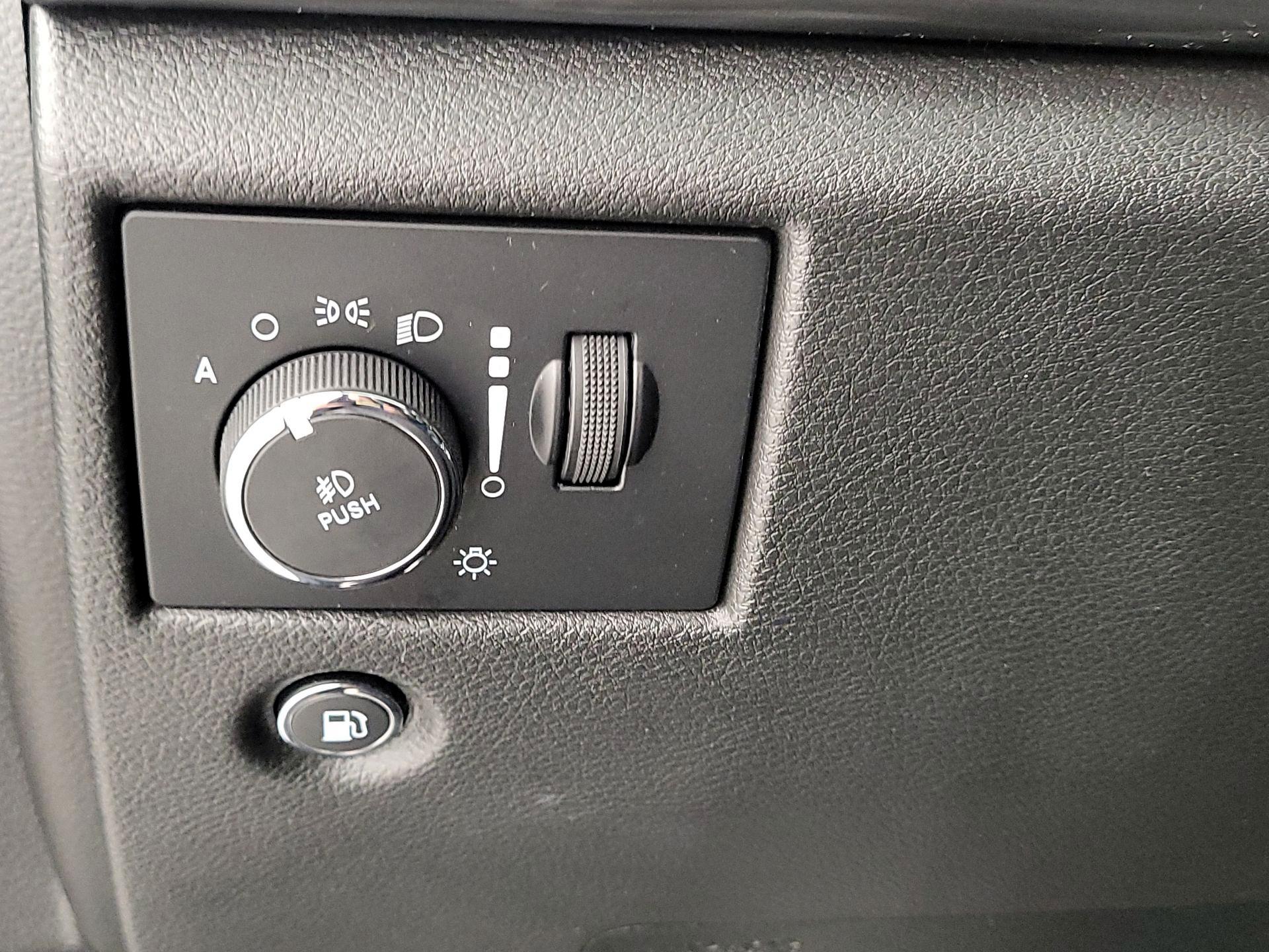 Thumbnail: 2021 Jeep Grand Cherokee - 13