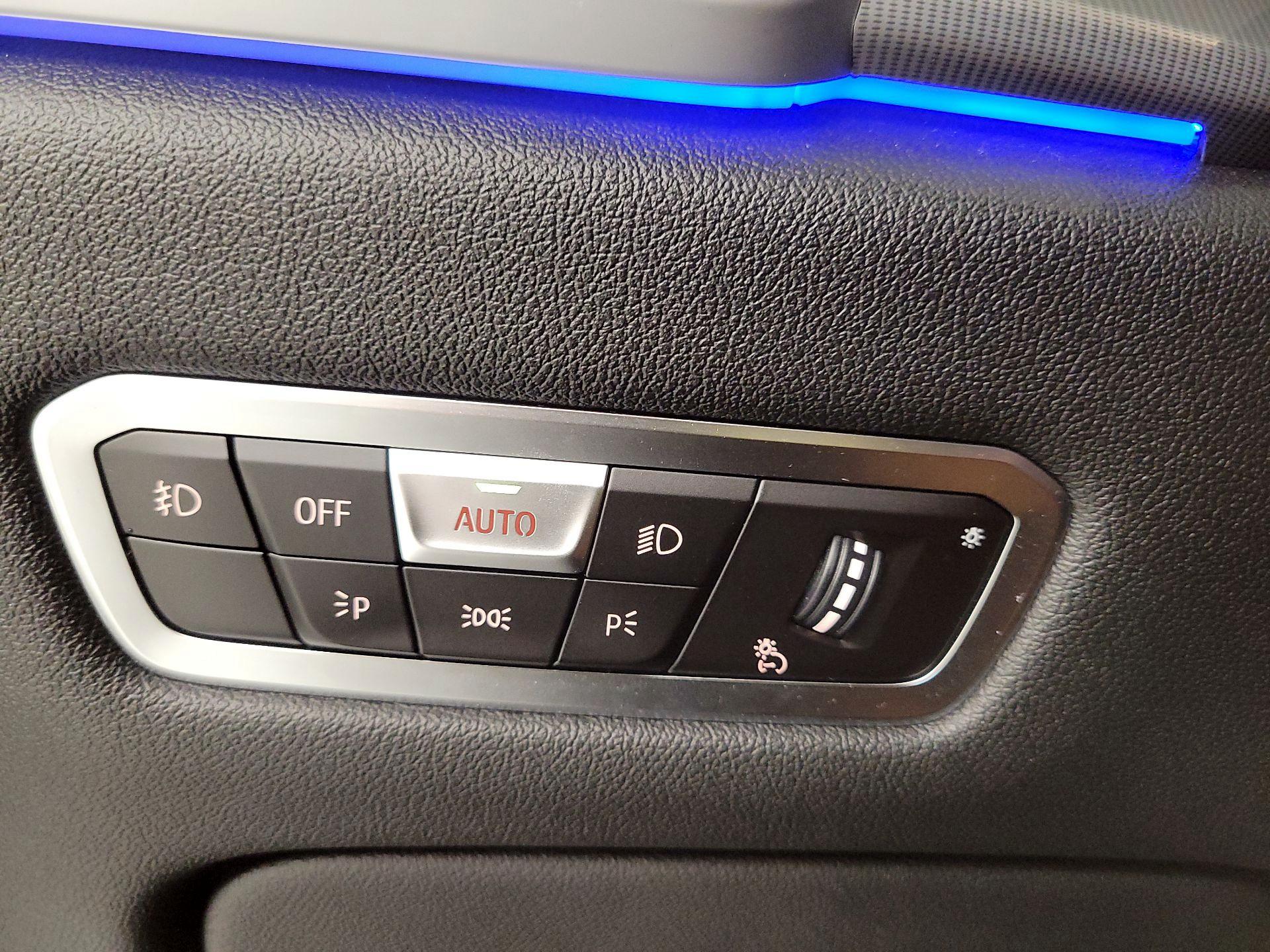 Thumbnail: 2021 BMW X5 - 13