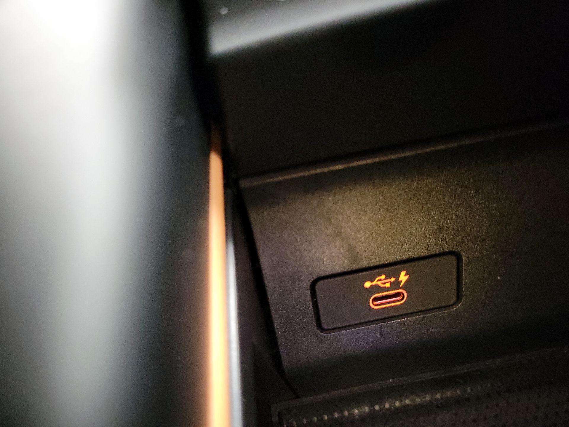 Thumbnail: 2021 BMW X5 - 19