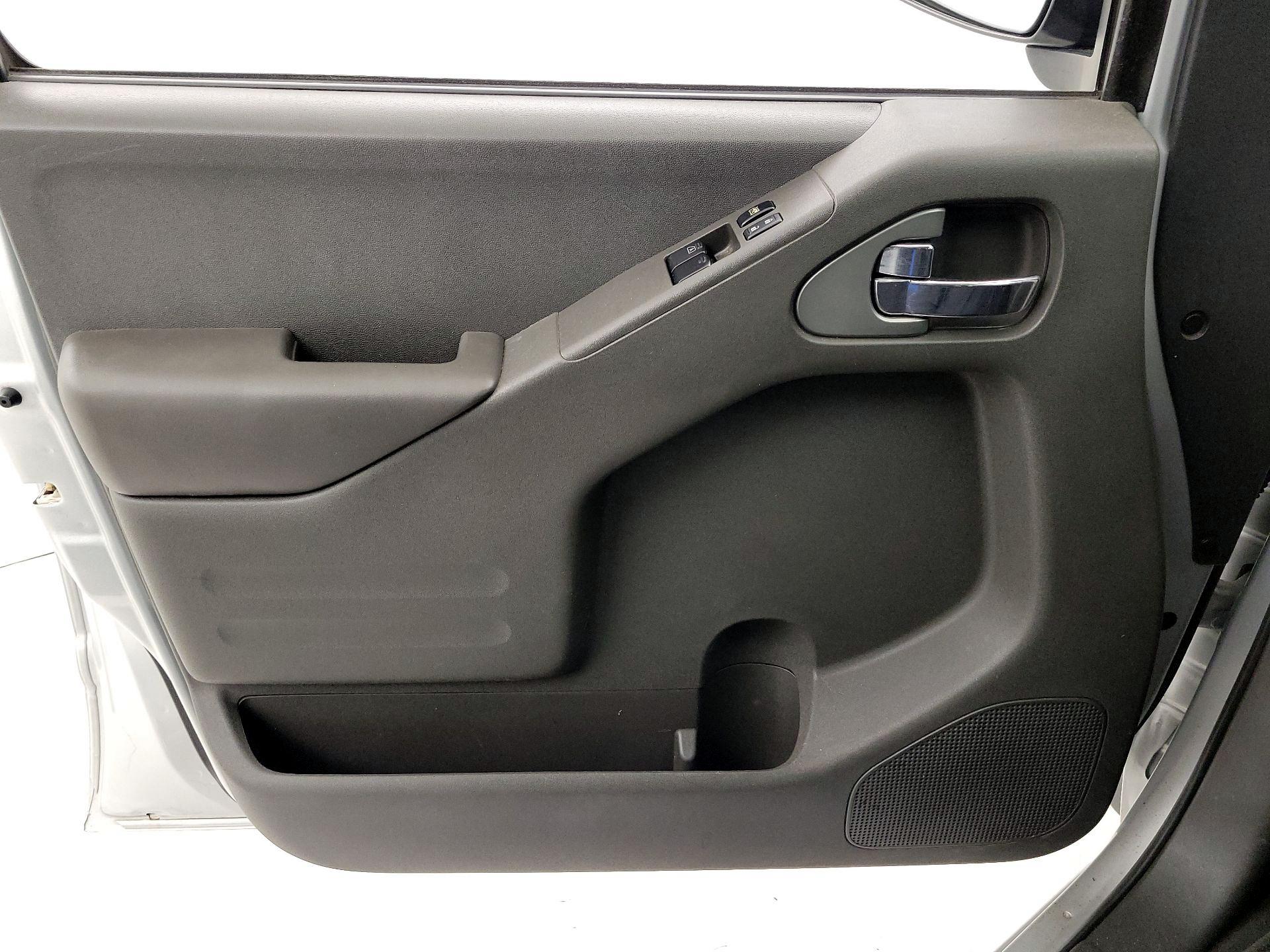 Thumbnail: 2021 Nissan Frontier - 12