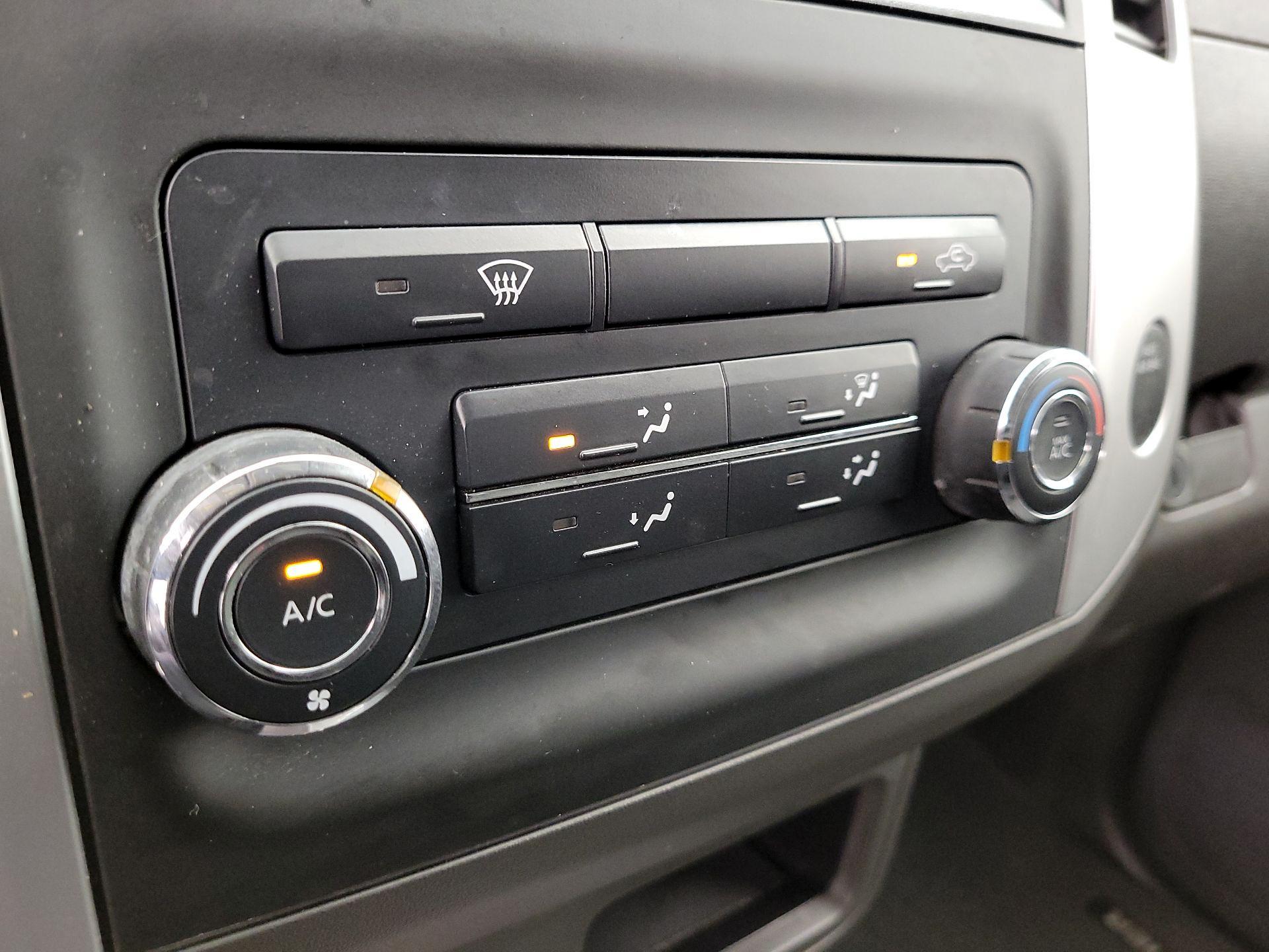 Thumbnail: 2021 Nissan Frontier - 16