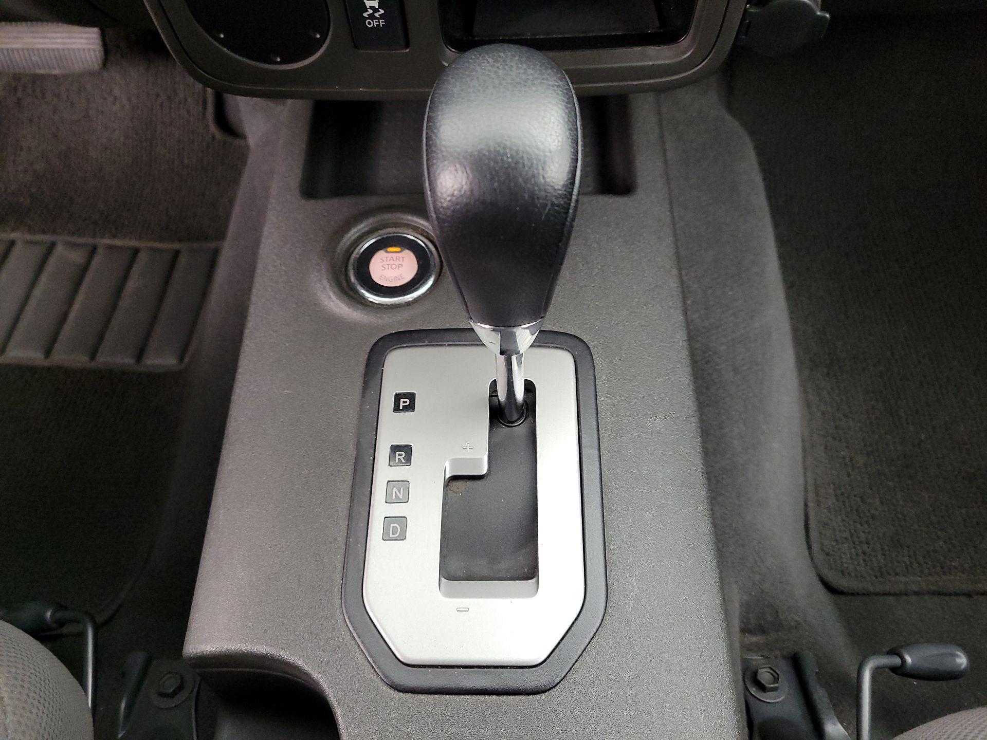 Thumbnail: 2021 Nissan Frontier - 17