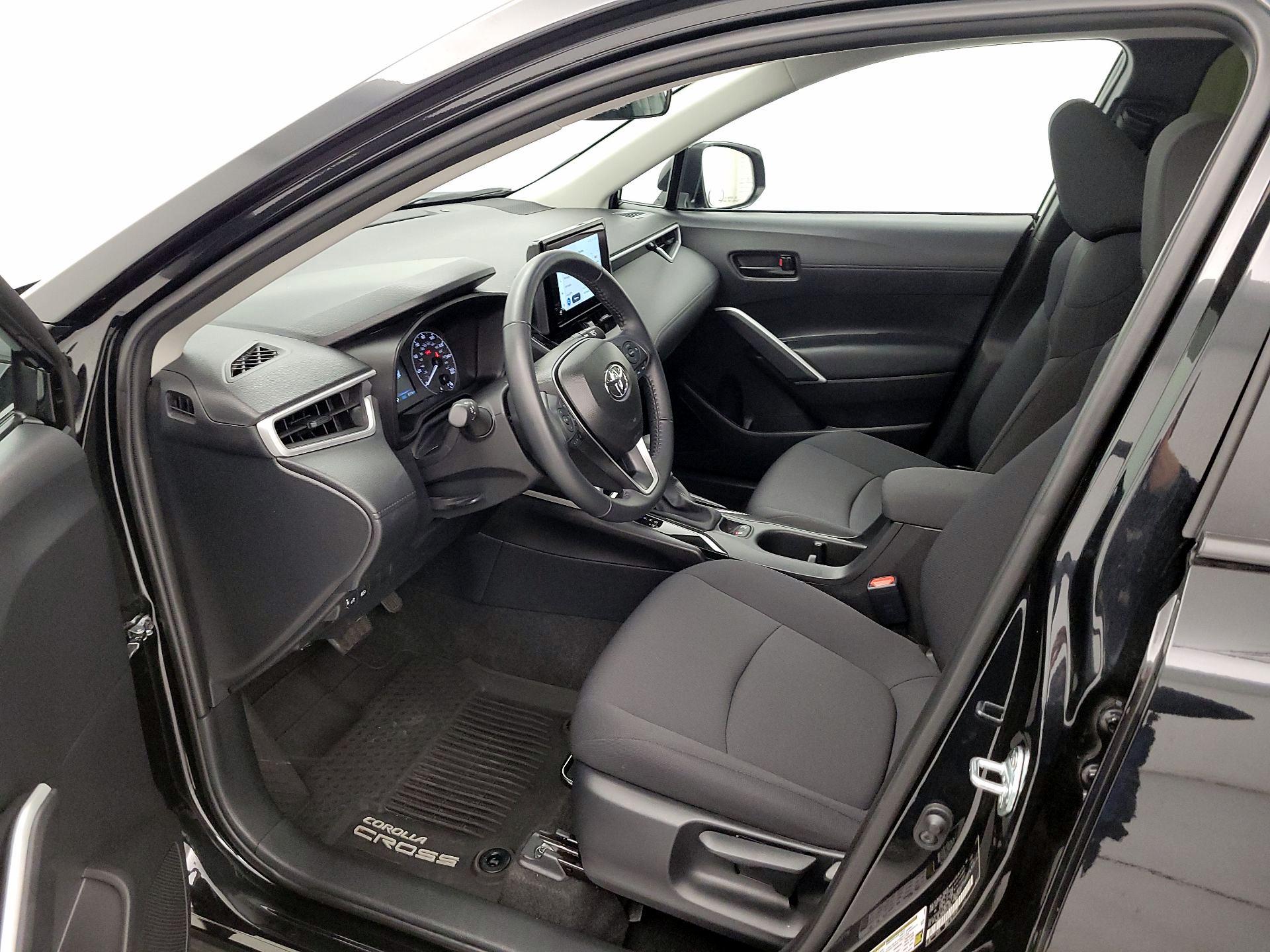 Thumbnail: 2024 Toyota Corolla Cross - 11