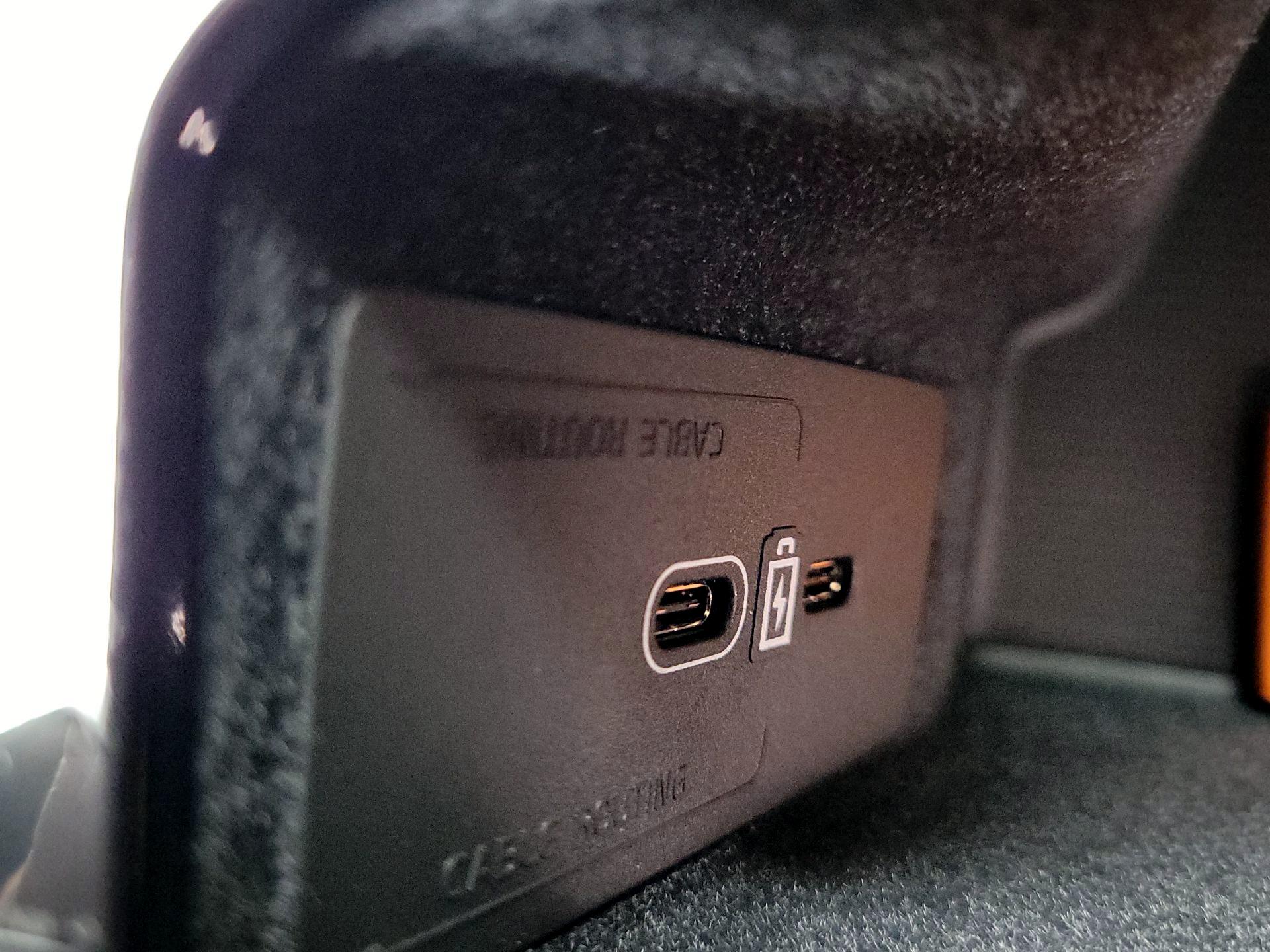 Thumbnail: 2023 Volvo XC60 - 19