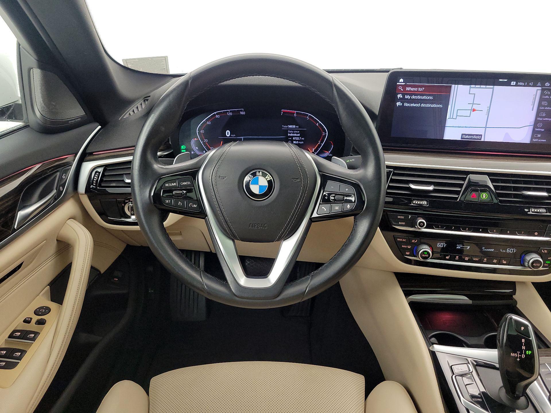 Thumbnail: 2021 BMW 5 Series - 10