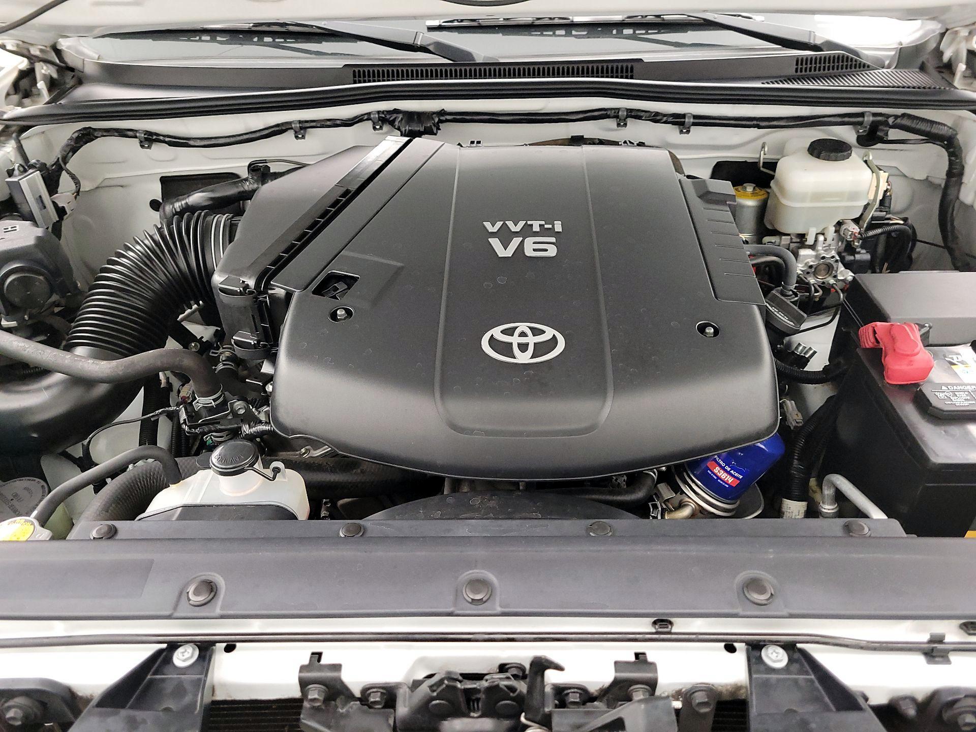 Thumbnail: 2014 Toyota Tacoma - 18