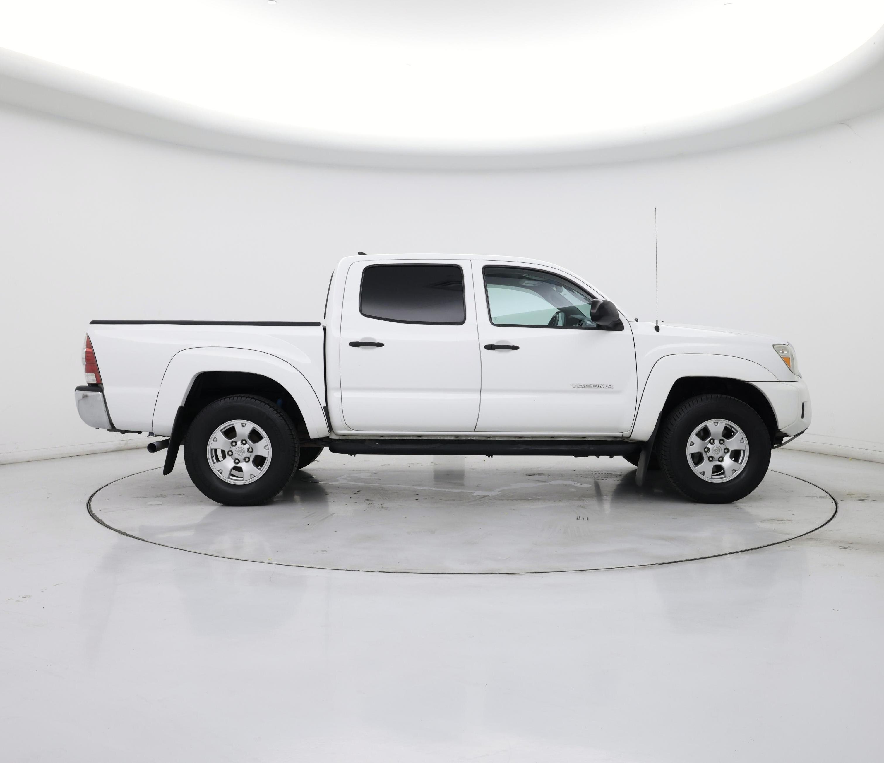 Thumbnail: 2014 Toyota Tacoma - 7