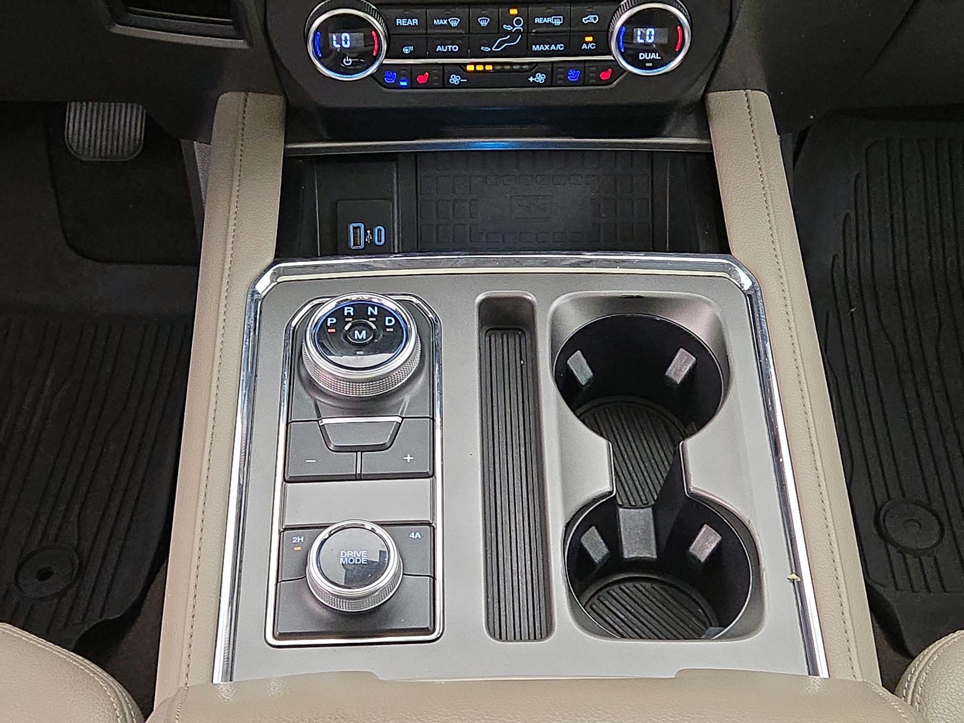 Thumbnail: 2020 Ford Expedition - 18