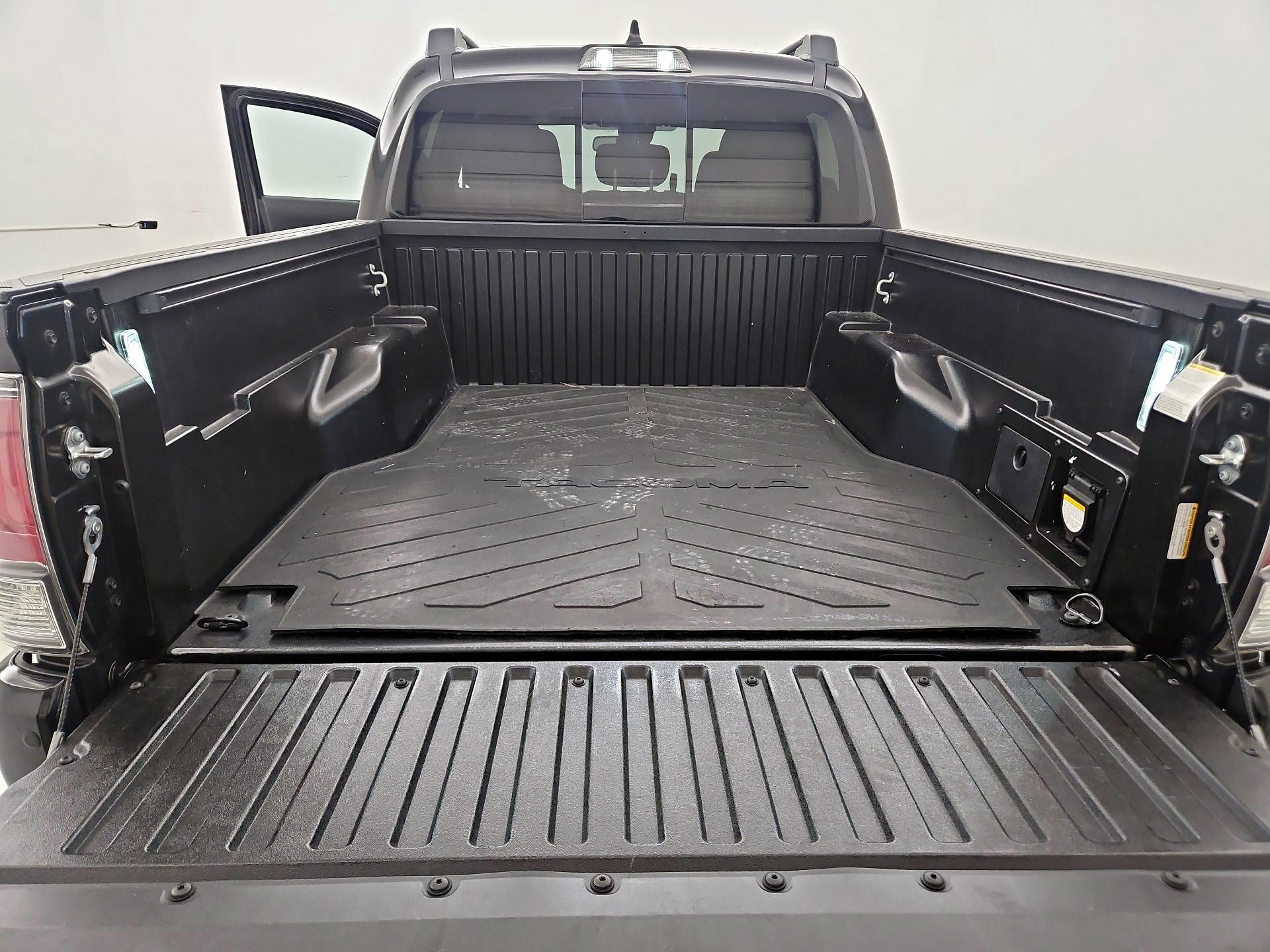 Thumbnail: 2023 Toyota Tacoma - 20