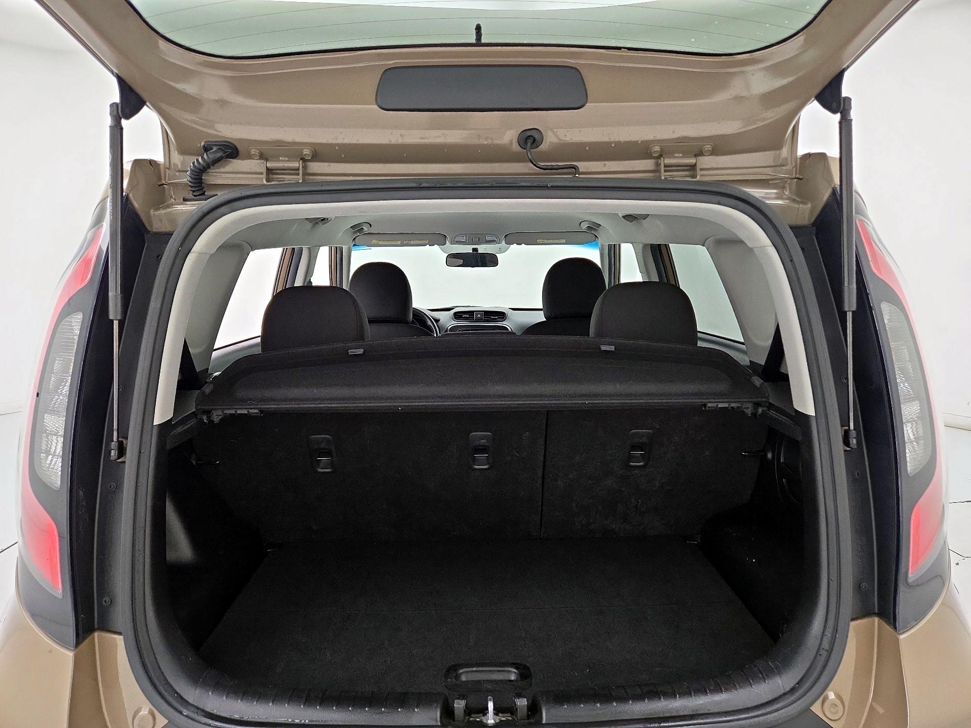 Thumbnail: 2015 Kia Soul - 19