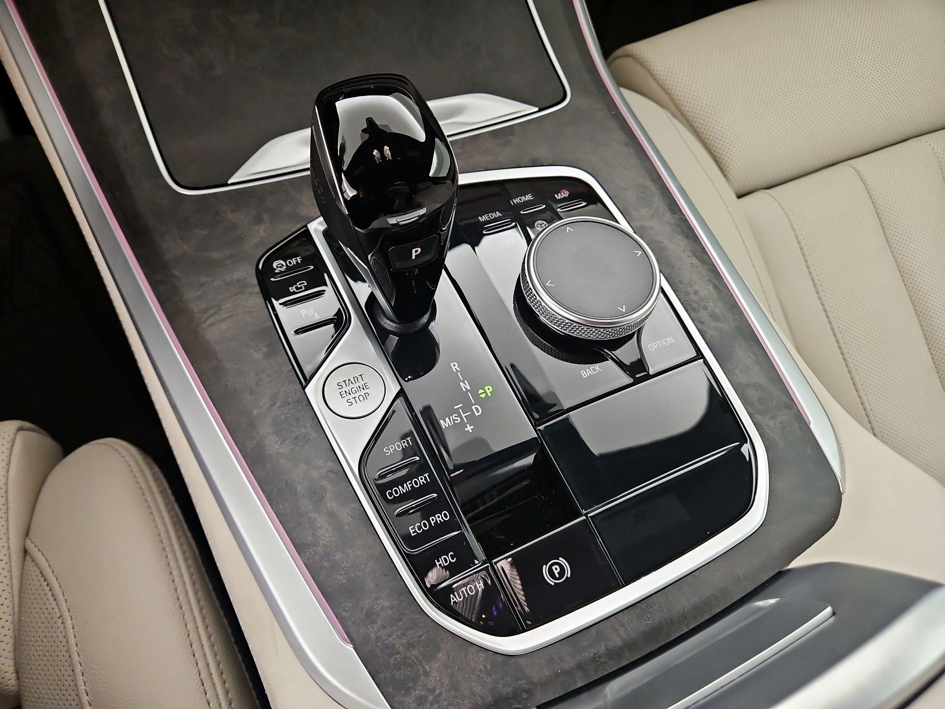 Thumbnail: 2022 BMW X5 - 18