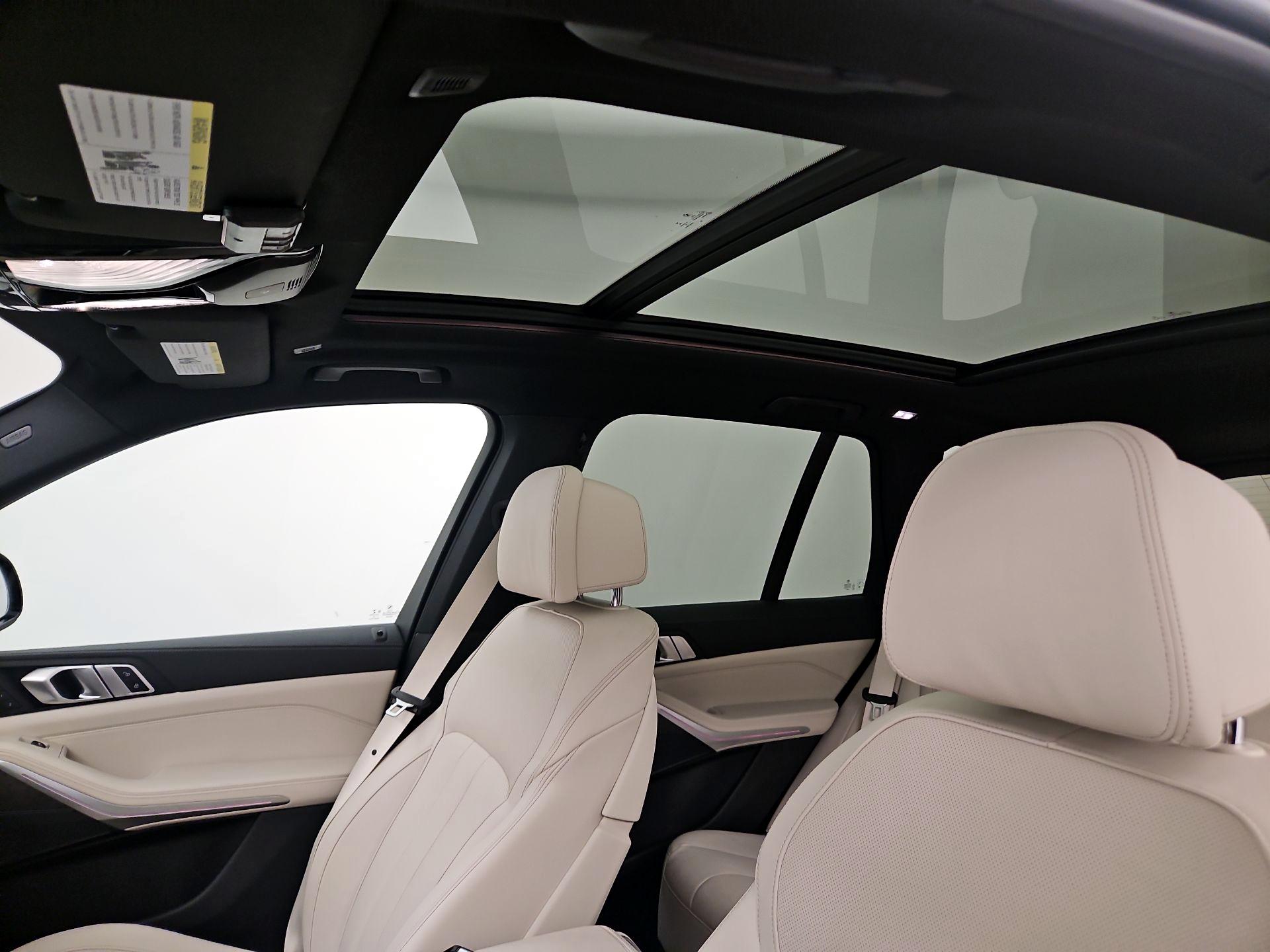 Thumbnail: 2022 BMW X5 - 20