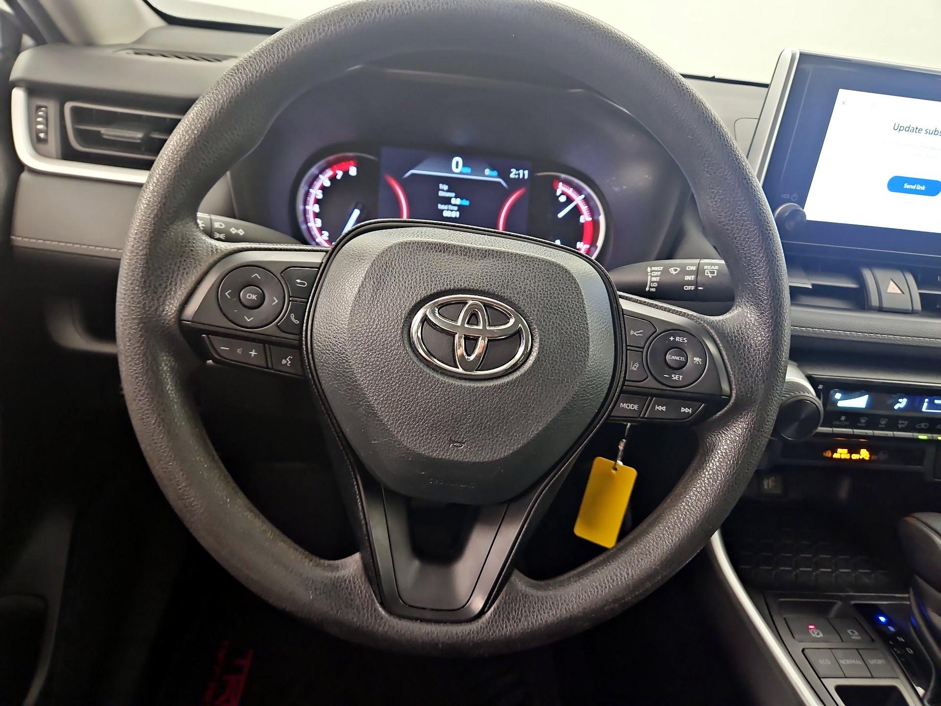 Thumbnail: 2023 Toyota RAV4 - 10