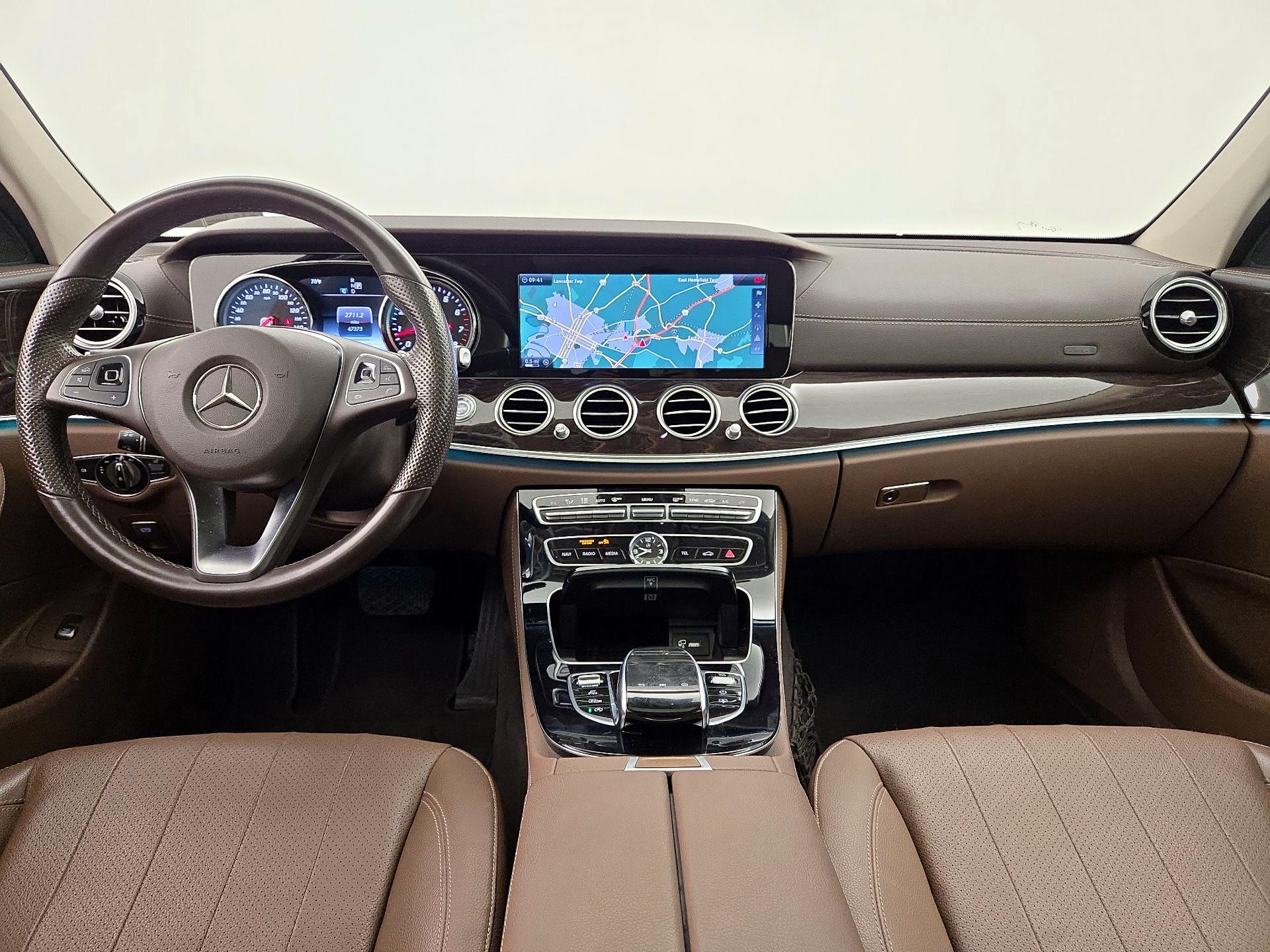 Thumbnail: 2017 Mercedes-Benz E-Class - 9