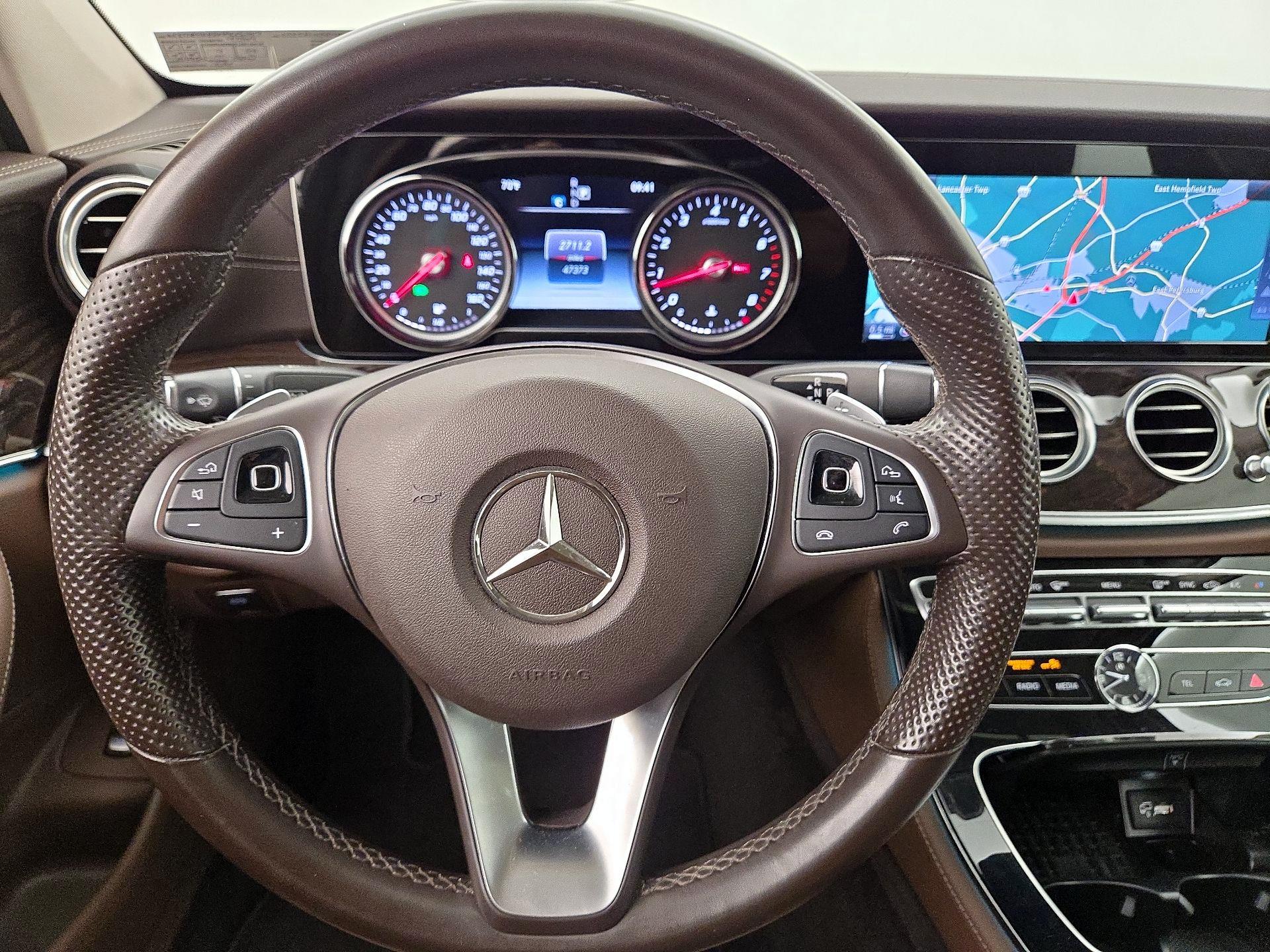 Thumbnail: 2017 Mercedes-Benz E-Class - 10