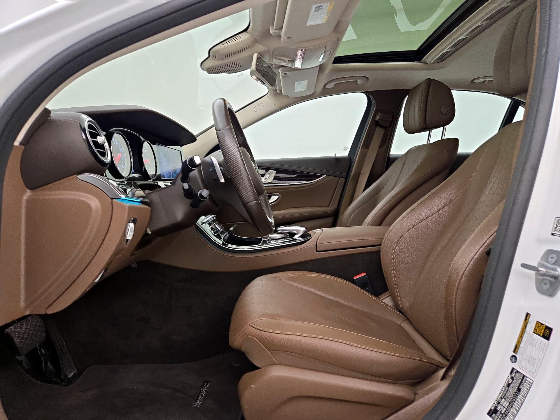 Thumbnail: 2017 Mercedes-Benz E-Class - 11