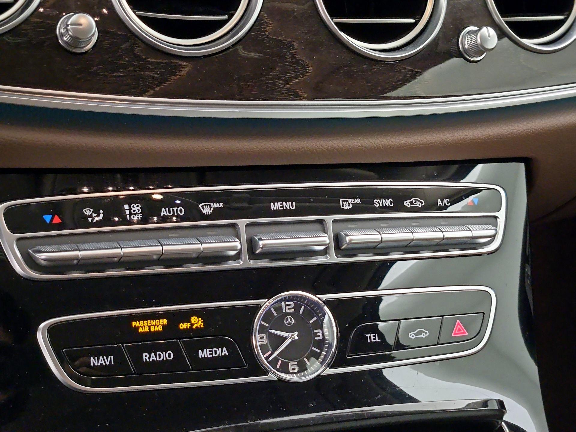 Thumbnail: 2017 Mercedes-Benz E-Class - 17