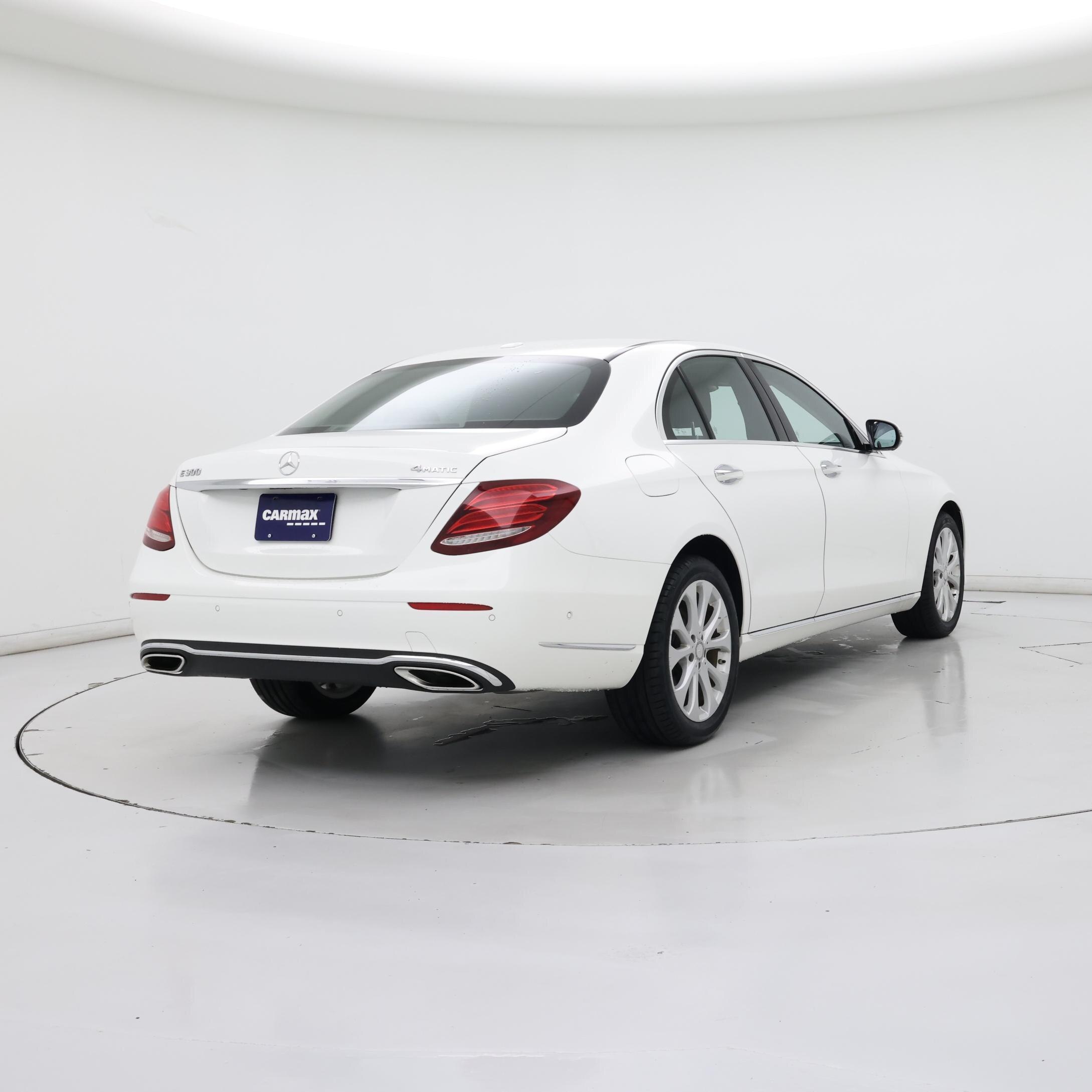 Thumbnail: 2017 Mercedes-Benz E-Class - 8