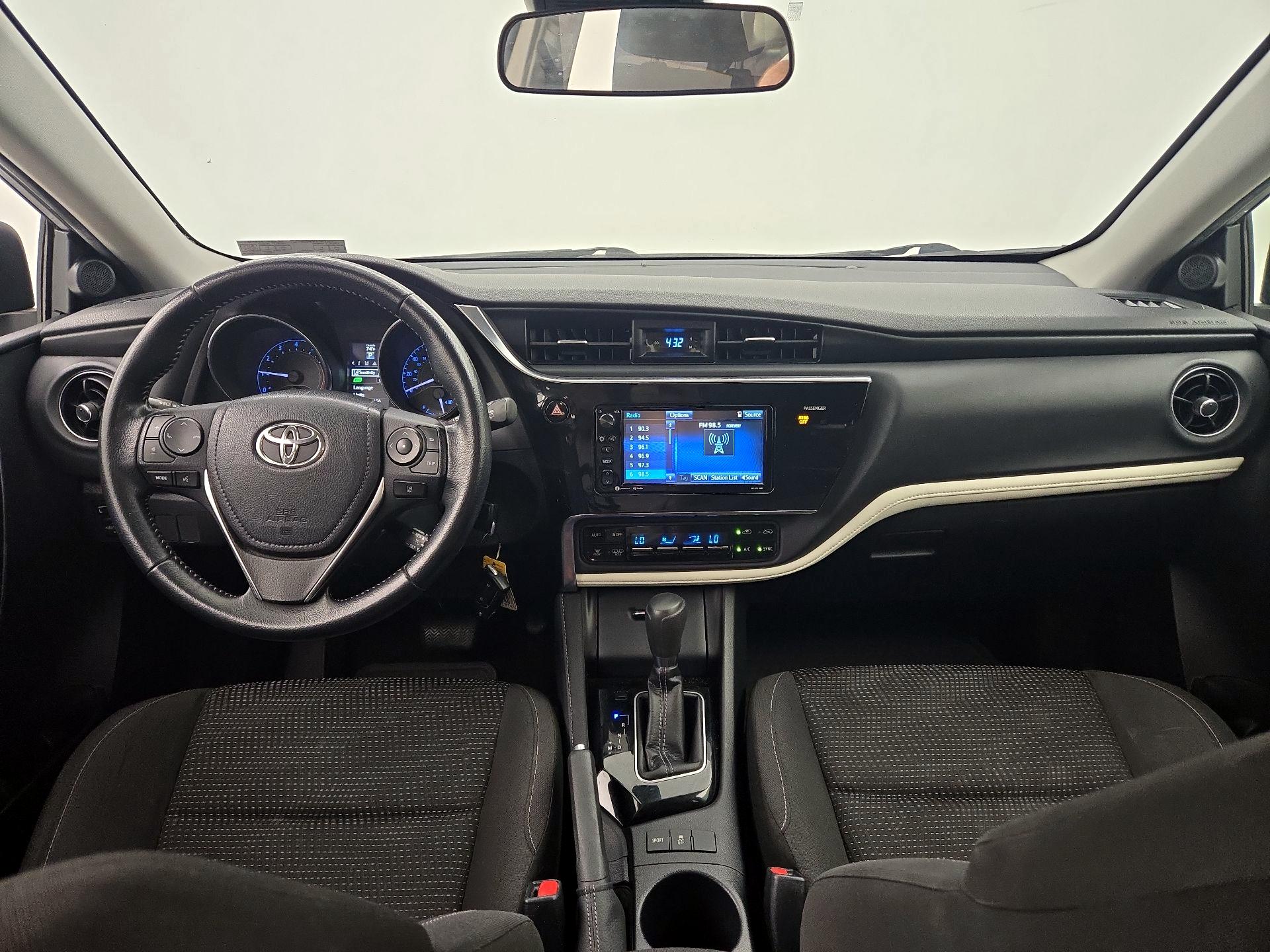 Thumbnail: 2018 Toyota Corolla iM - 9