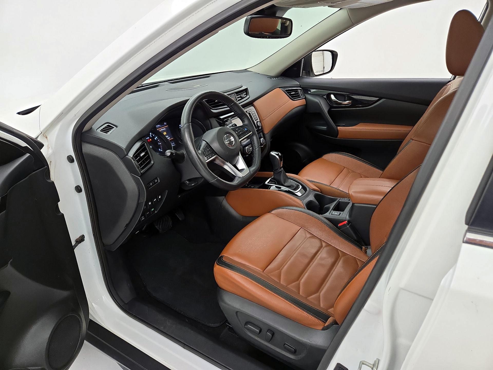 Thumbnail: 2019 Nissan Rogue - 11