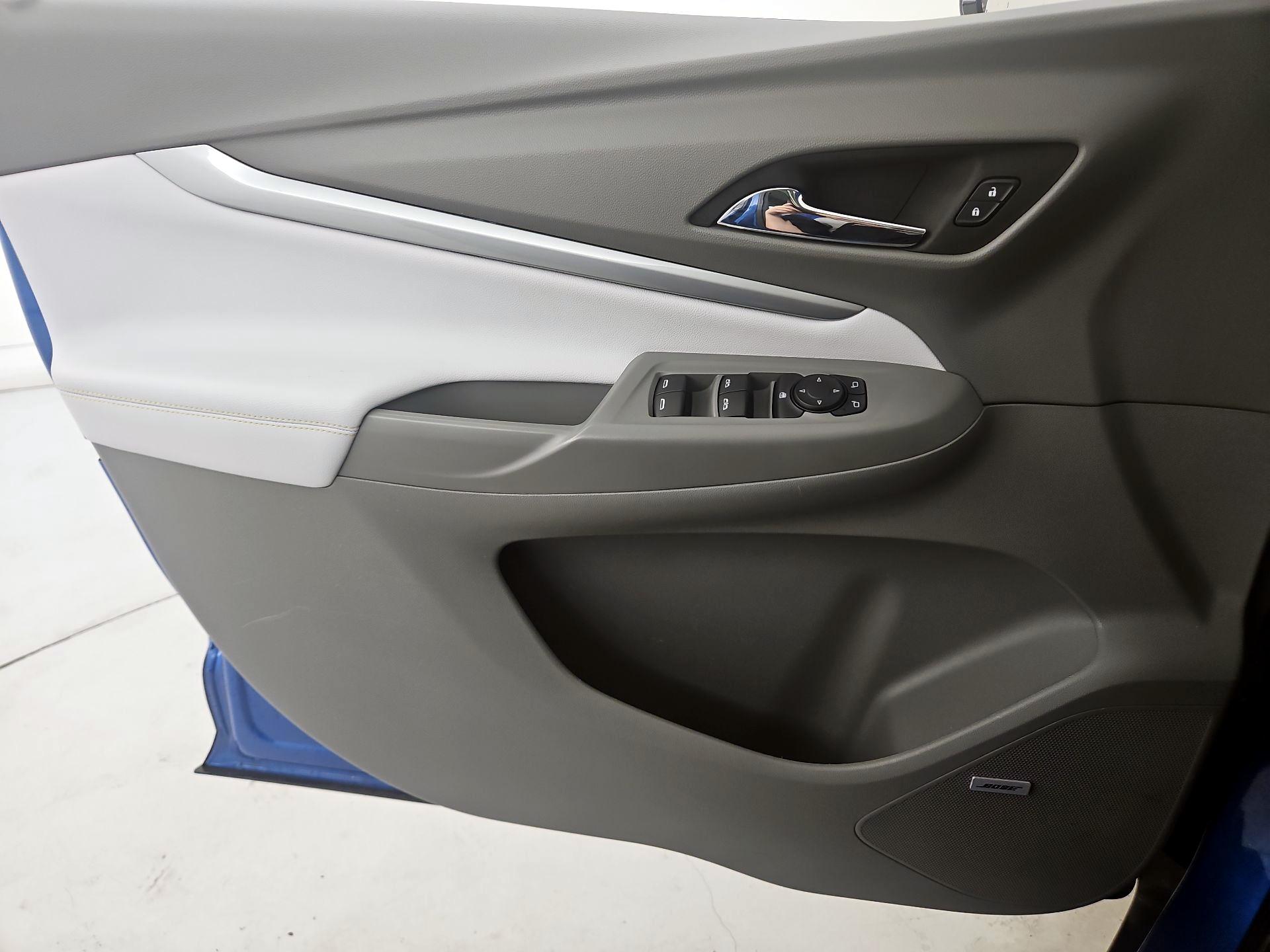 Thumbnail: 2023 Chevrolet Bolt EUV - 12