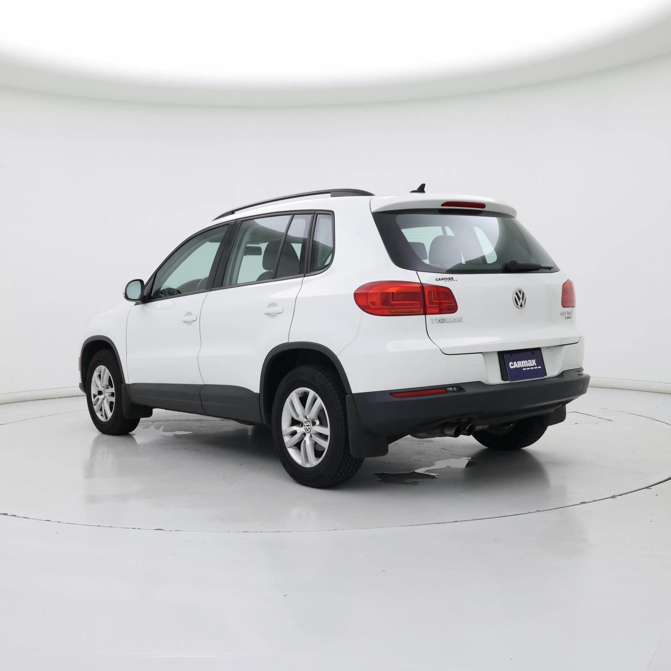 Thumbnail: 2015 Volkswagen Tiguan - 2