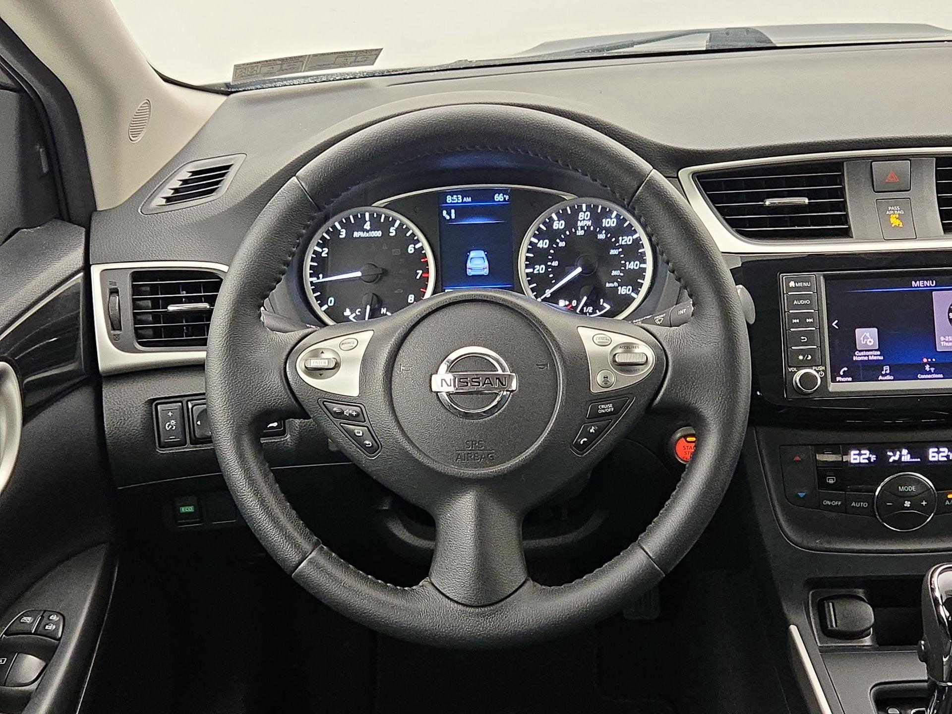 Thumbnail: 2019 Nissan Sentra - 10