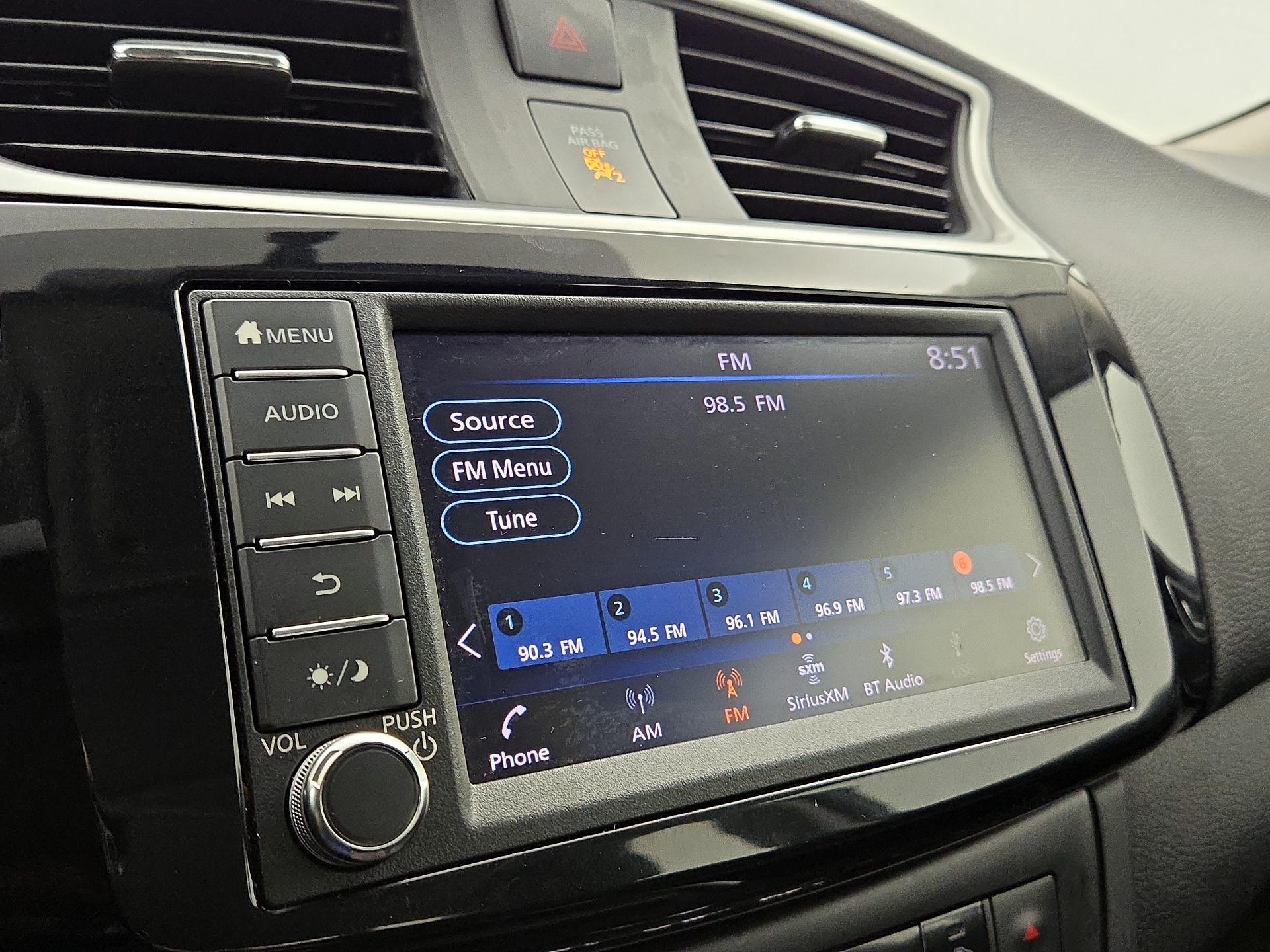 Thumbnail: 2019 Nissan Sentra - 15