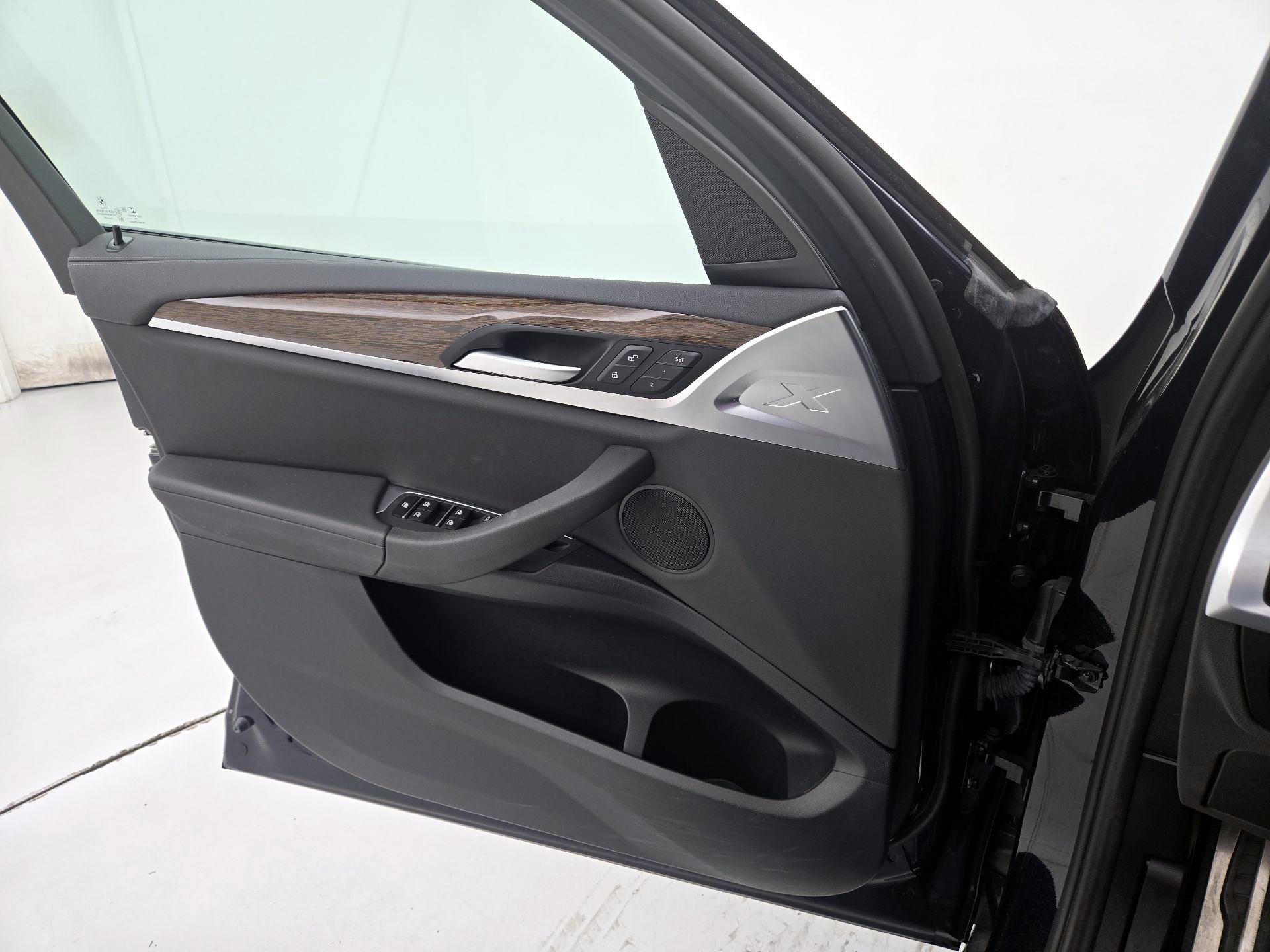 Thumbnail: 2019 BMW X3 - 12