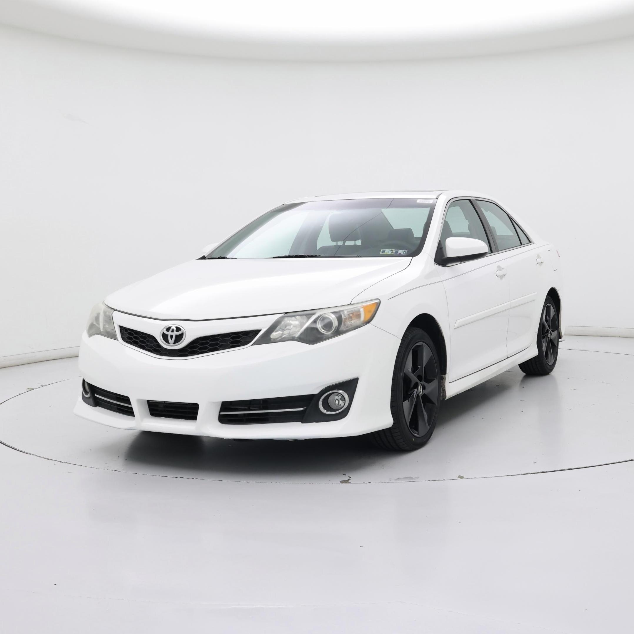 Thumbnail: 2014 Toyota Camry - 4
