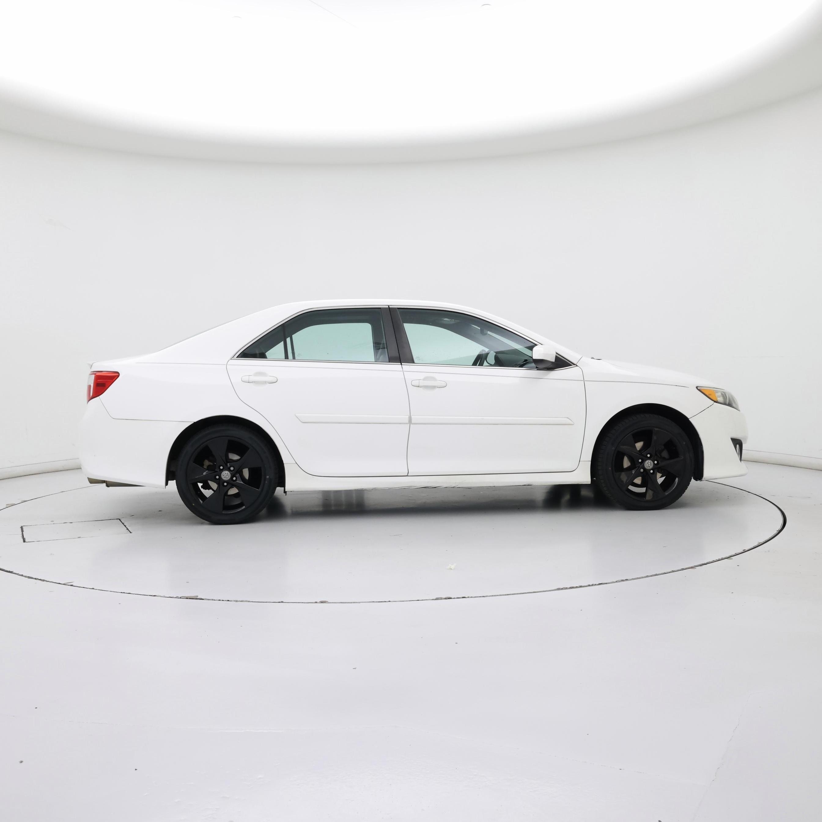 Thumbnail: 2014 Toyota Camry - 7