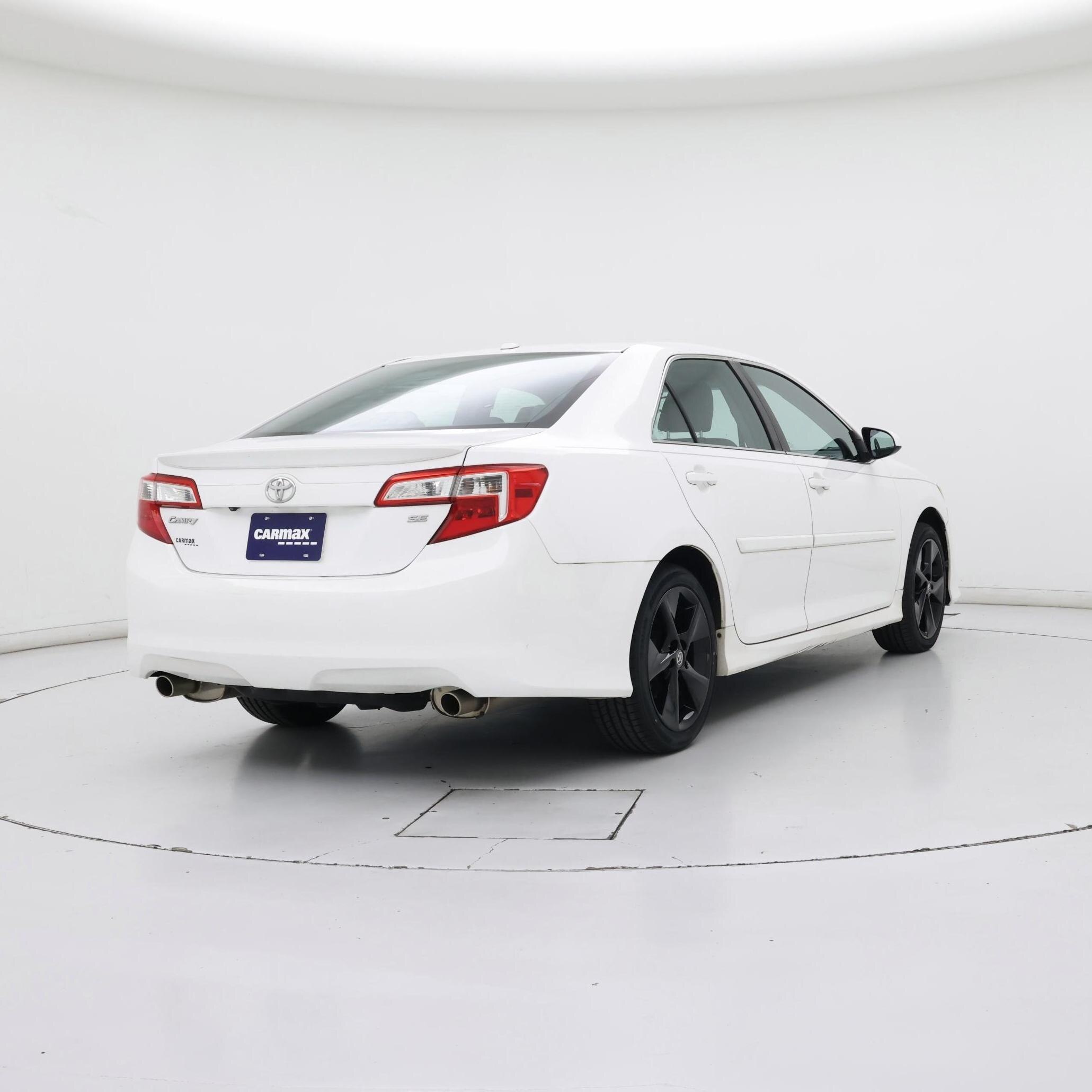 Thumbnail: 2014 Toyota Camry - 8