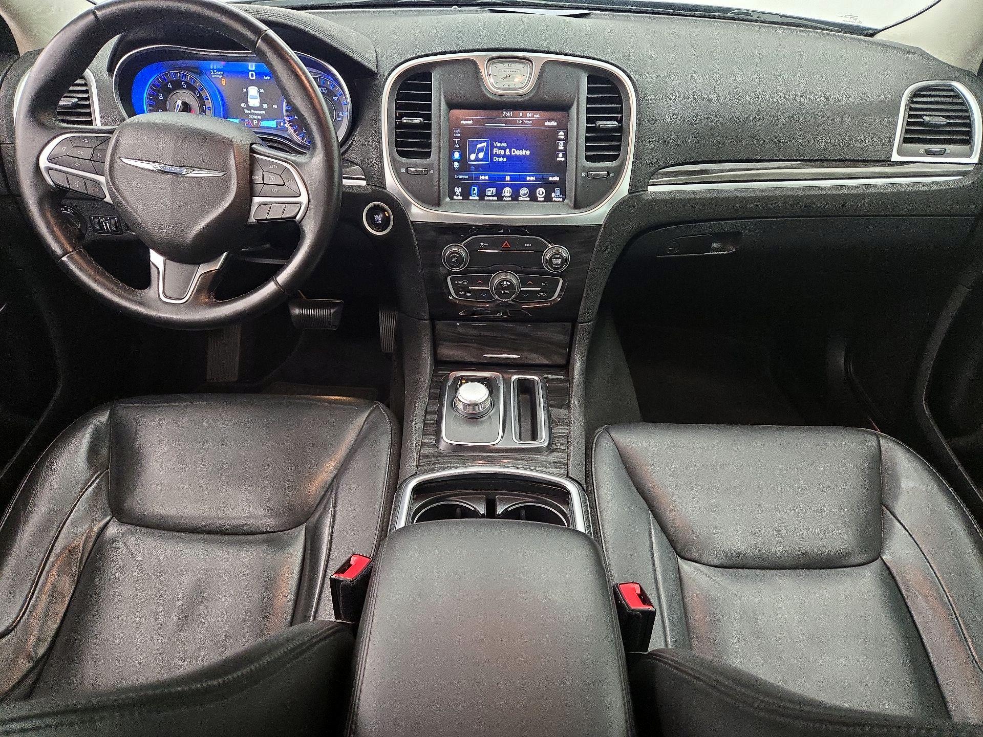 Thumbnail: 2016 Chrysler 300 - 9